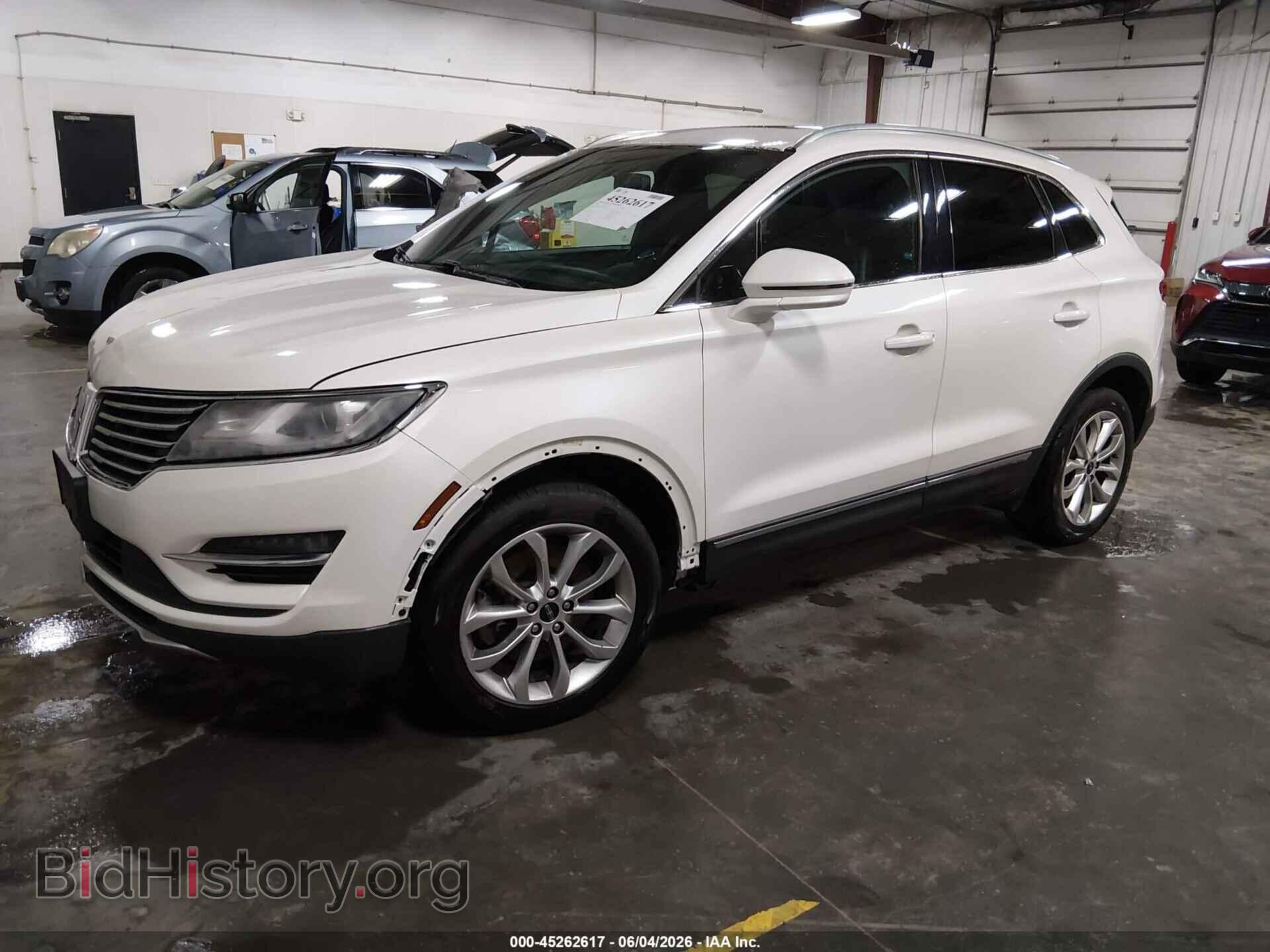 2017 LINCOLN MKC - VIN: 5LMCJ2D98HUL21845 - Photo 2