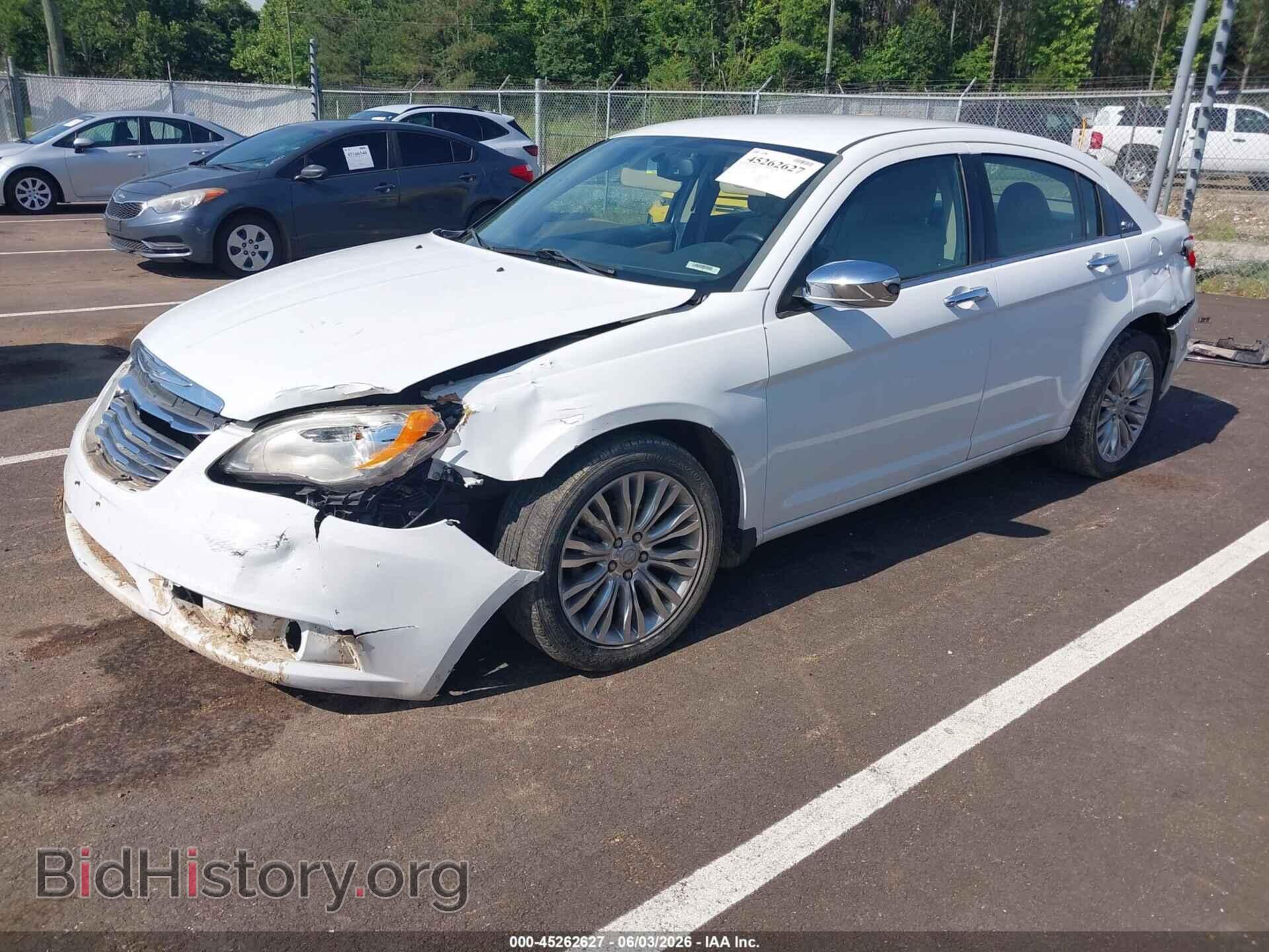 2012 CHRYSLER 200 - VIN: 1C3CCBCB6CN178830 - Photo 2