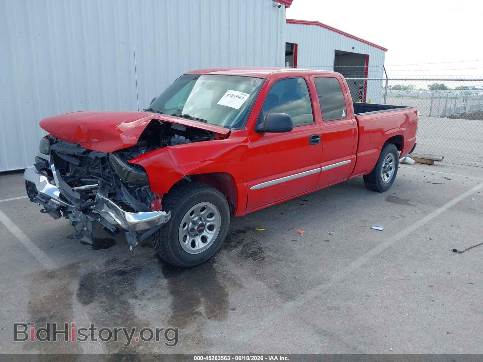 2005 GMC SIERRA 1500 - VIN: 2GTEC19T451184015 - Photo 2