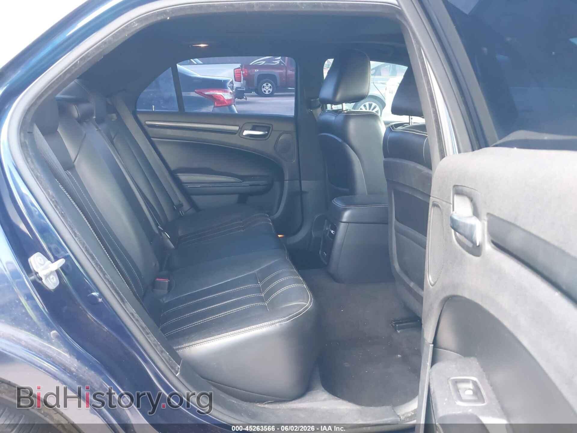 2015 CHRYSLER 300 - VIN: 2C3CCABG7FH746765 - Фото 8