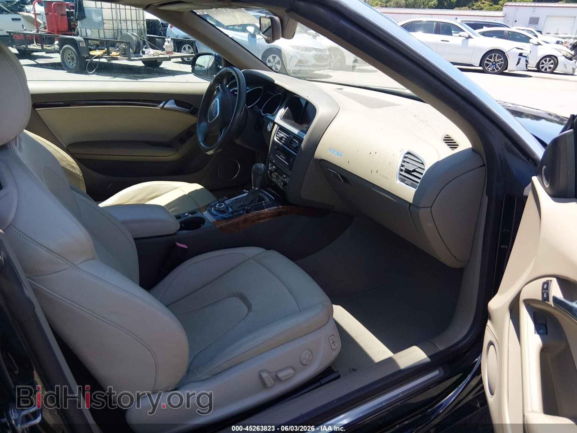 2011 AUDI A5 - VIN: WAULFAFH0BN010786 - Photo 5