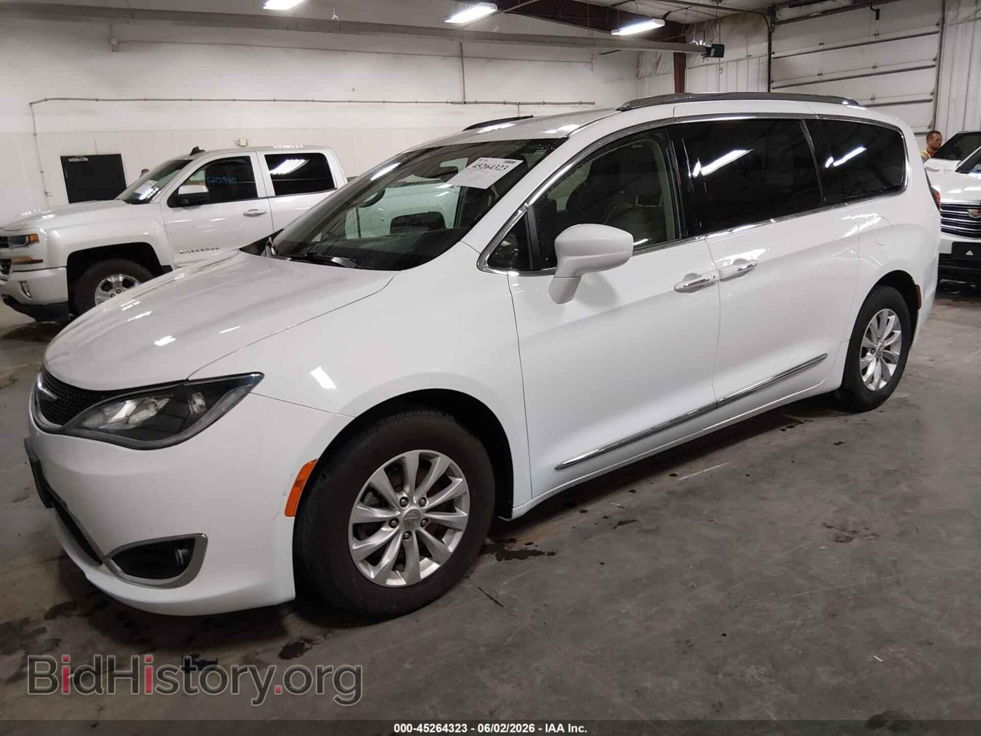2018 CHRYSLER PACIFICA - VIN: 2C4RC1EG0JR154774 - Photo 2