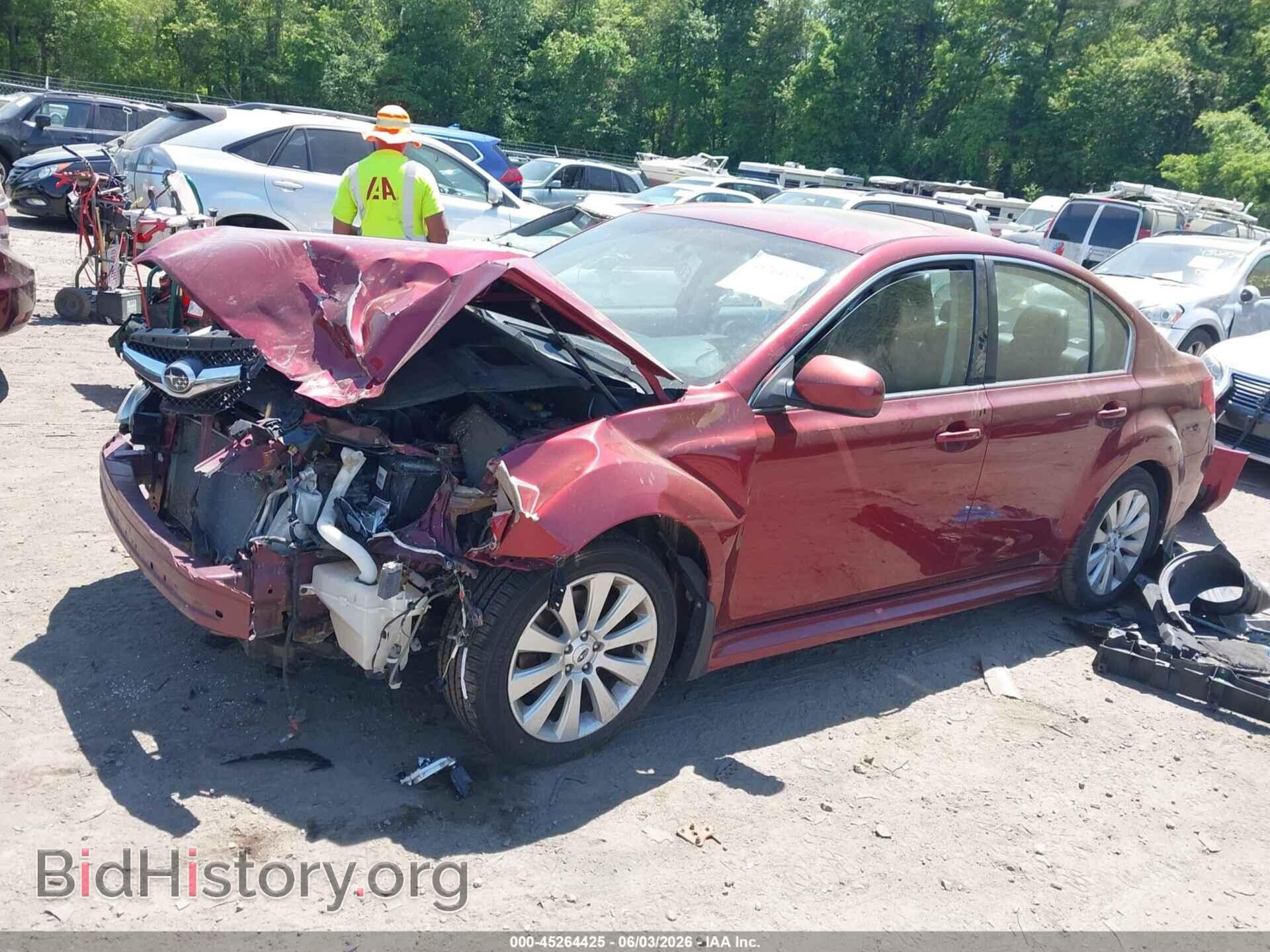 2011 SUBARU LEGACY - VIN: 4S3BMDL68B2260237 - Фото 2