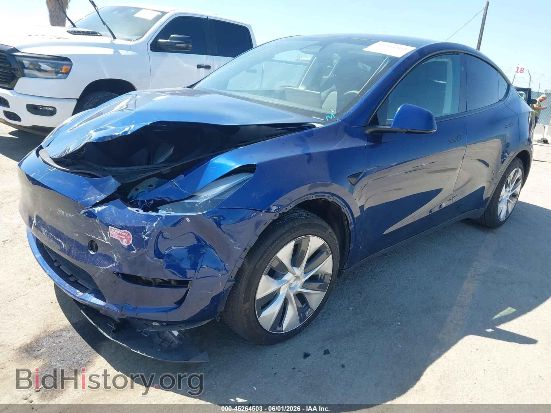 2024 TESLA MODEL Y - VIN: 7SAYGDED2RF003579 - Фото 2