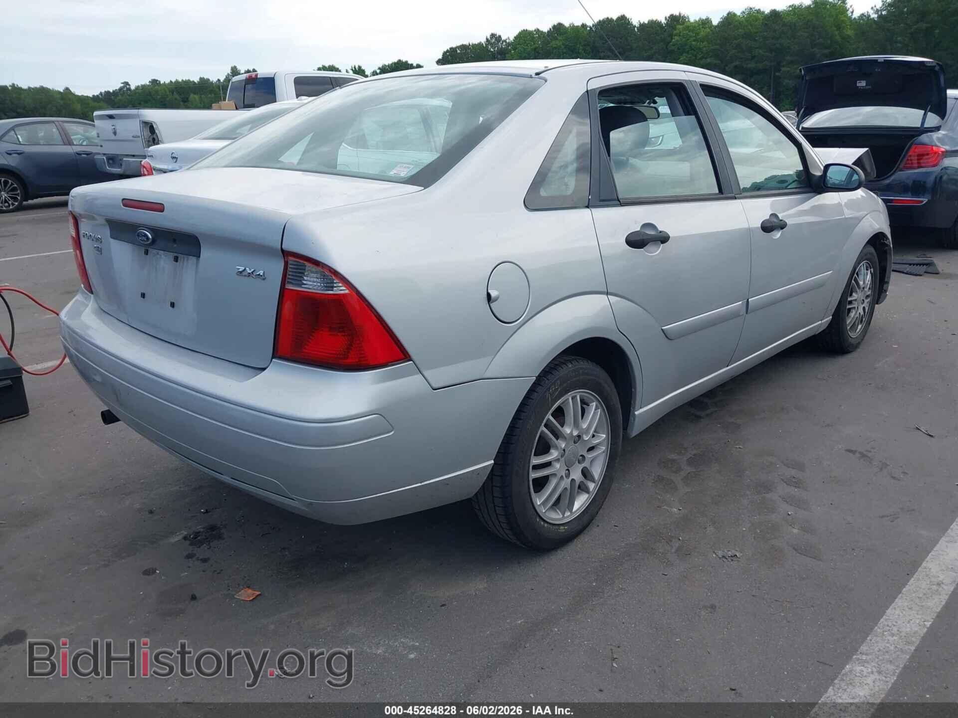 2005 FORD FOCUS - VIN: 1FAFP34N35W229442 - Фото 4