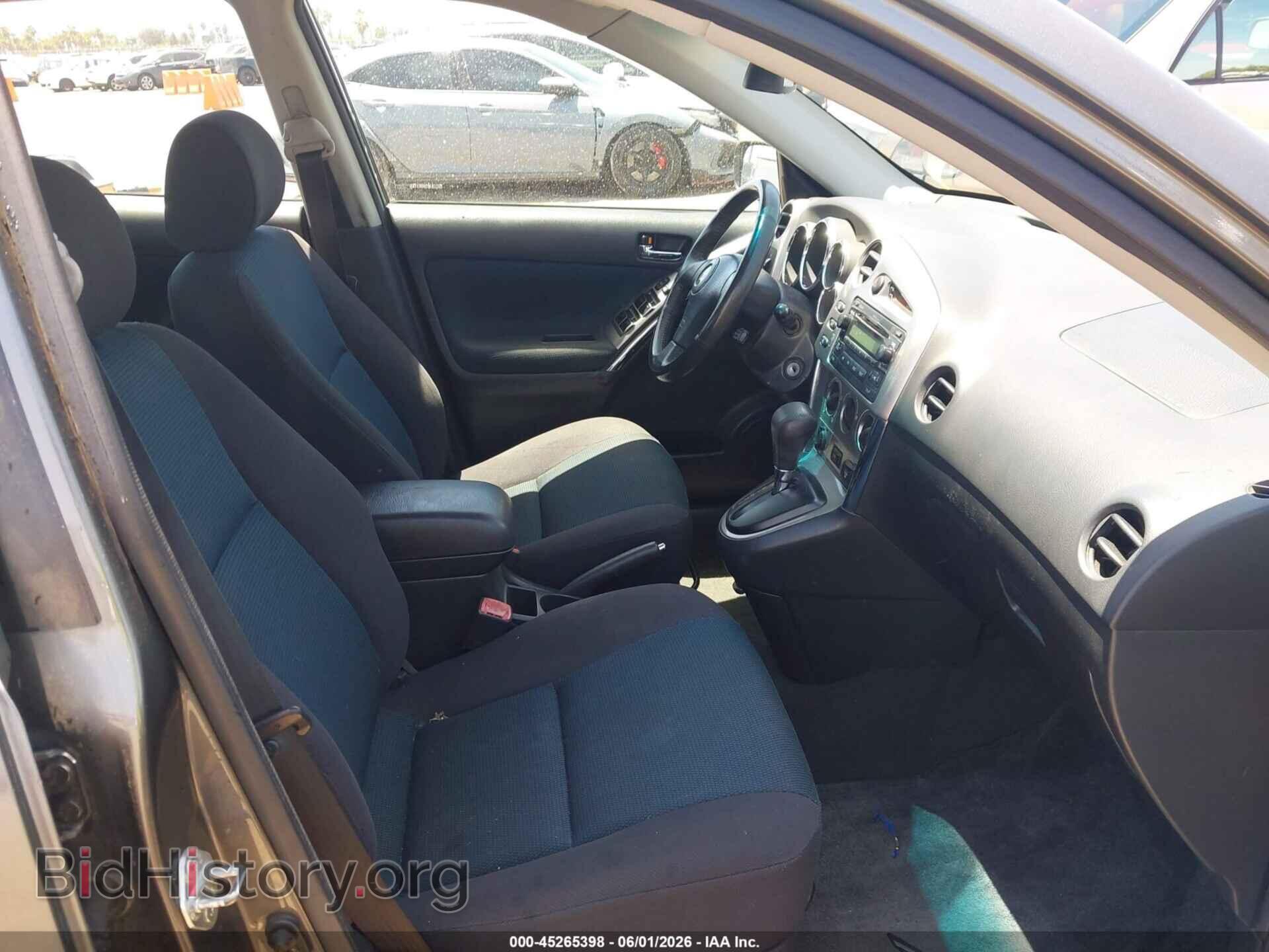2005 TOYOTA MATRIX - VIN: 2T1KR32E35C323805 - Фото 5