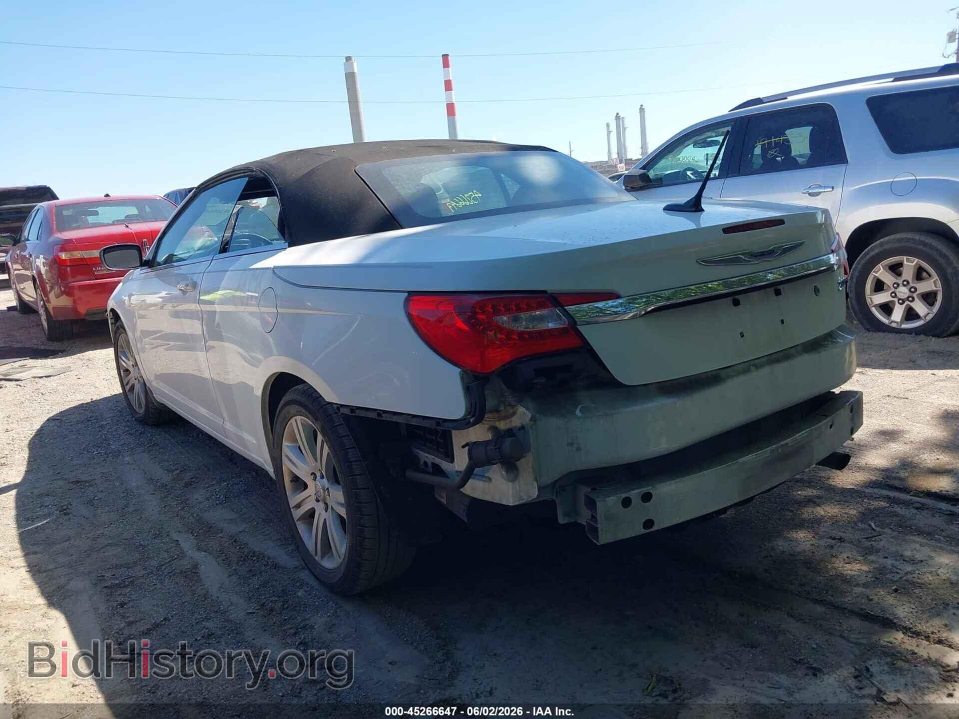 2013 CHRYSLER 200 - VIN: 1C3BCBEB8DN539825 - Photo 3