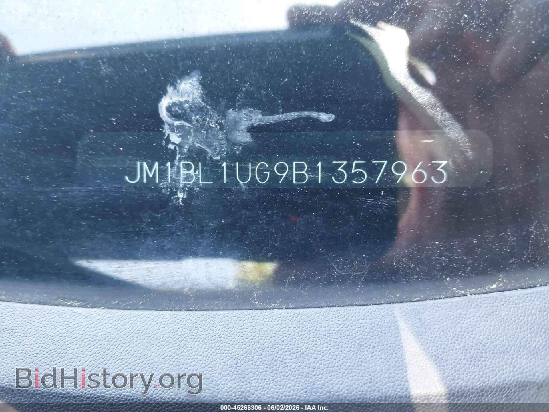 2011 MAZDA MAZDA3 - VIN: JM1BL1UG9B1357963 - Фото 9