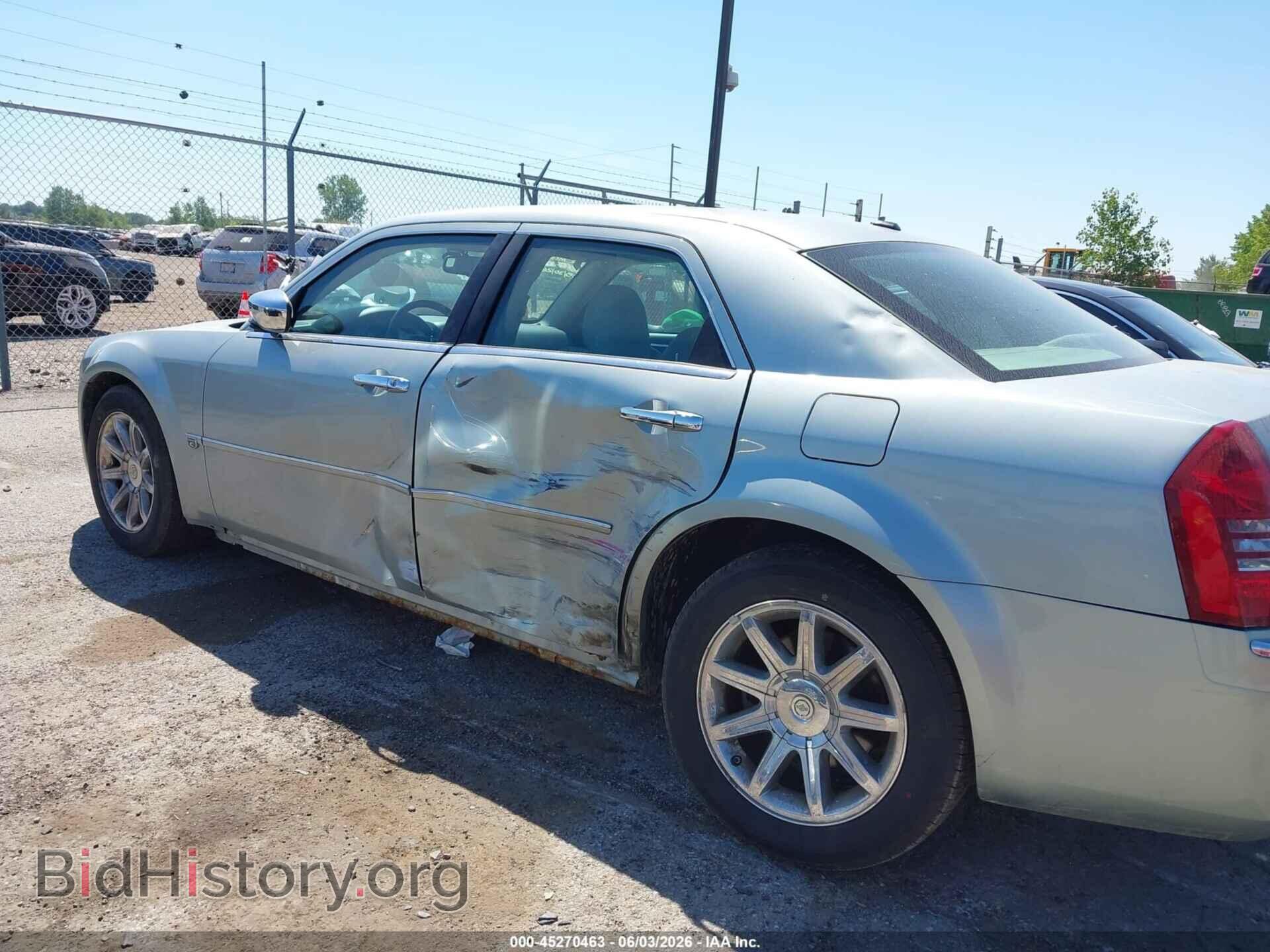 2006 CHRYSLER 300C - VIN: 2C3KA63H36H343274 - Фото 6