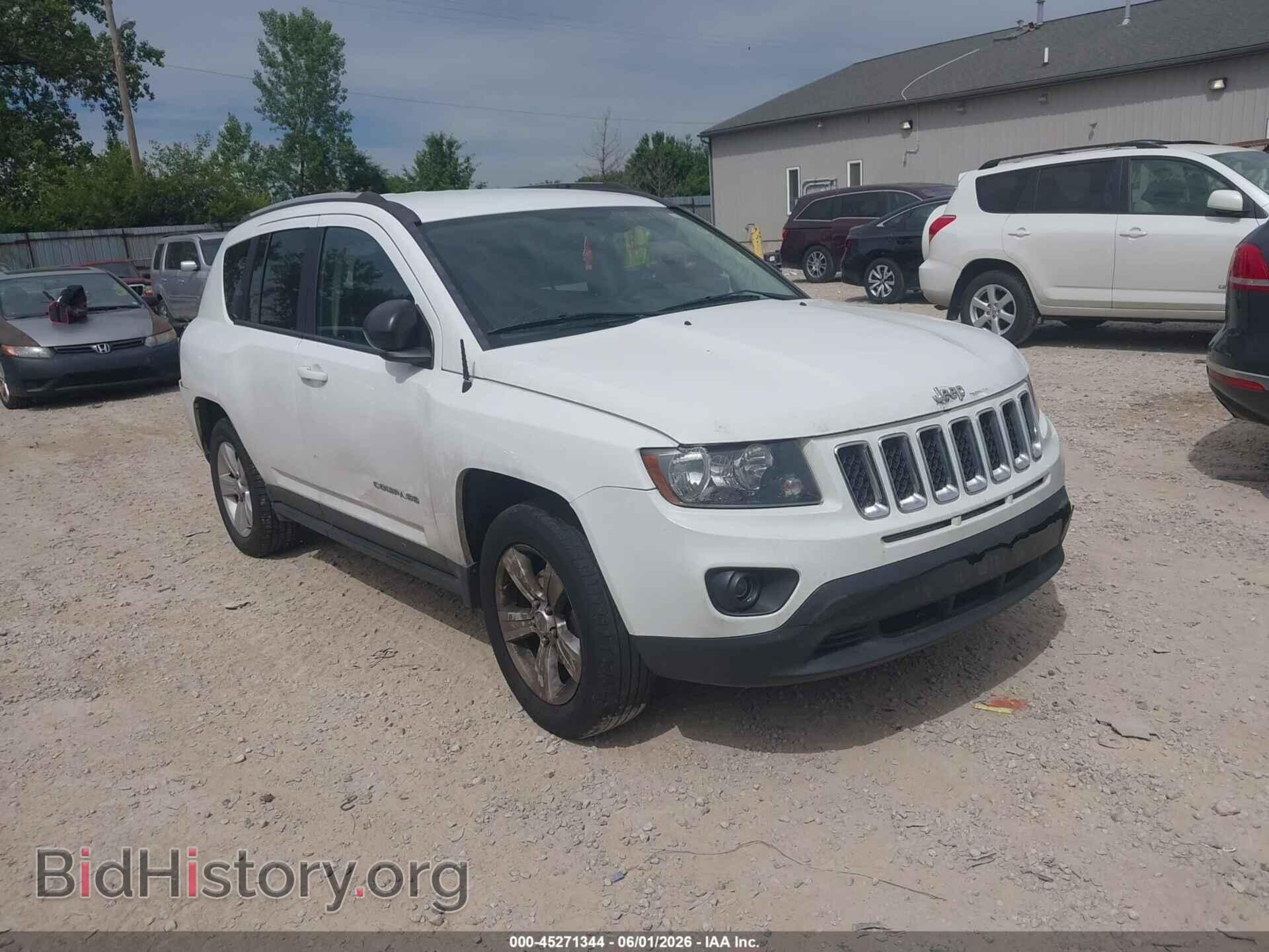 Photo 1C4NJCBAXHD123979 - JEEP COMPASS 2017