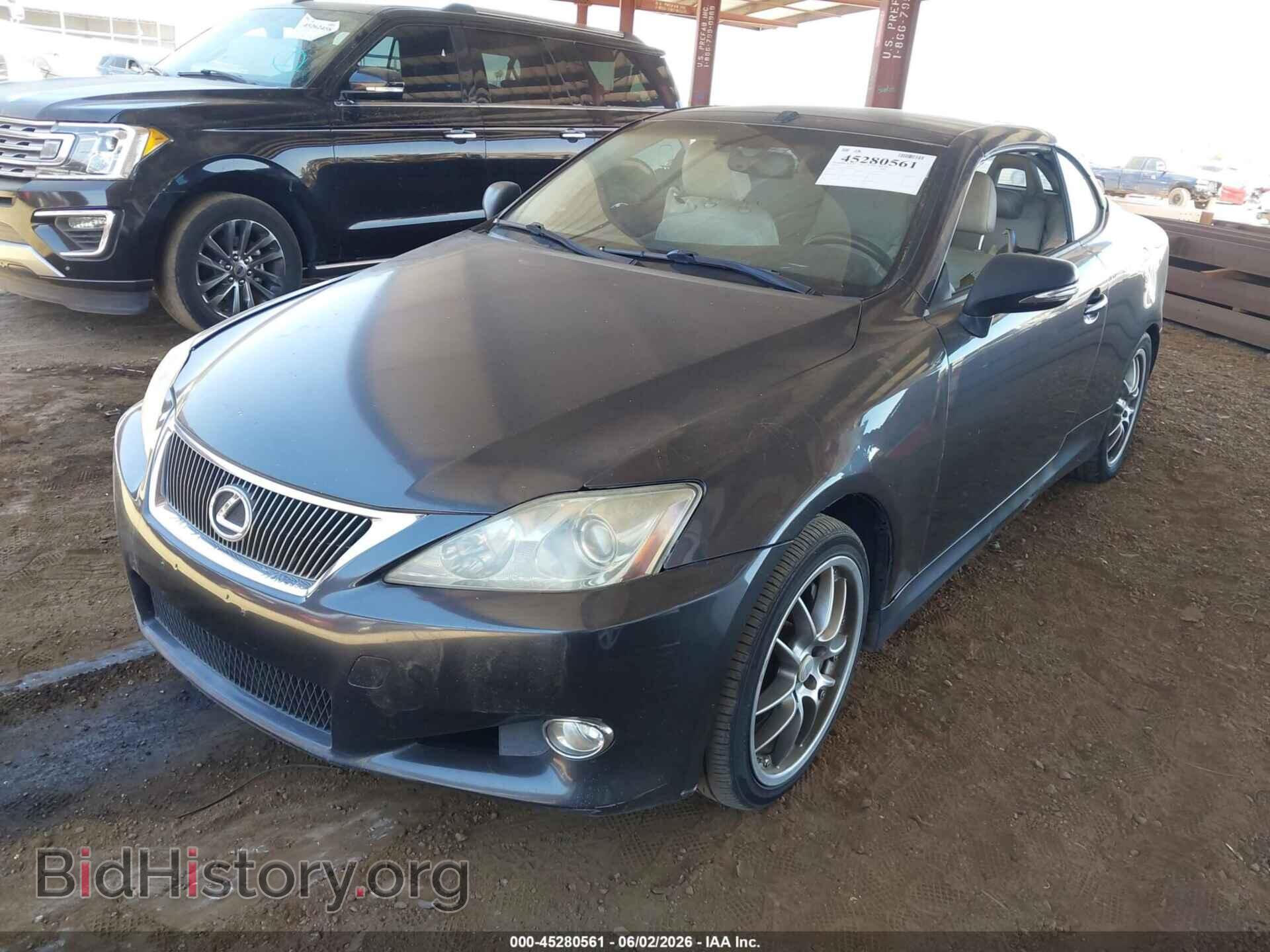 2010 LEXUS IS 350C - VIN: JTHFE2C20A2500359 - Photo 2