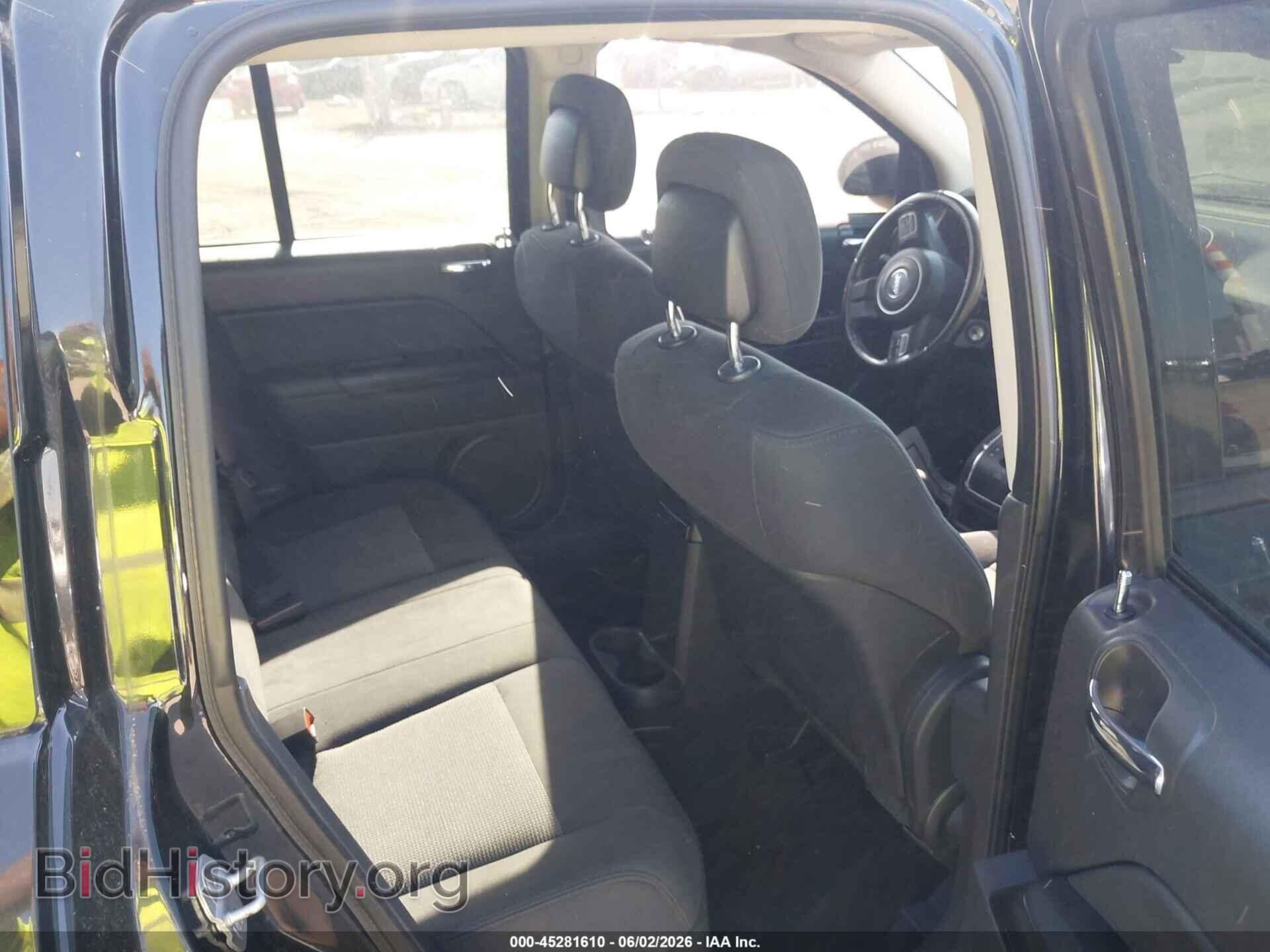 2011 JEEP COMPASS - VIN: 1J4NF1FB3BD150306 - Photo 8
