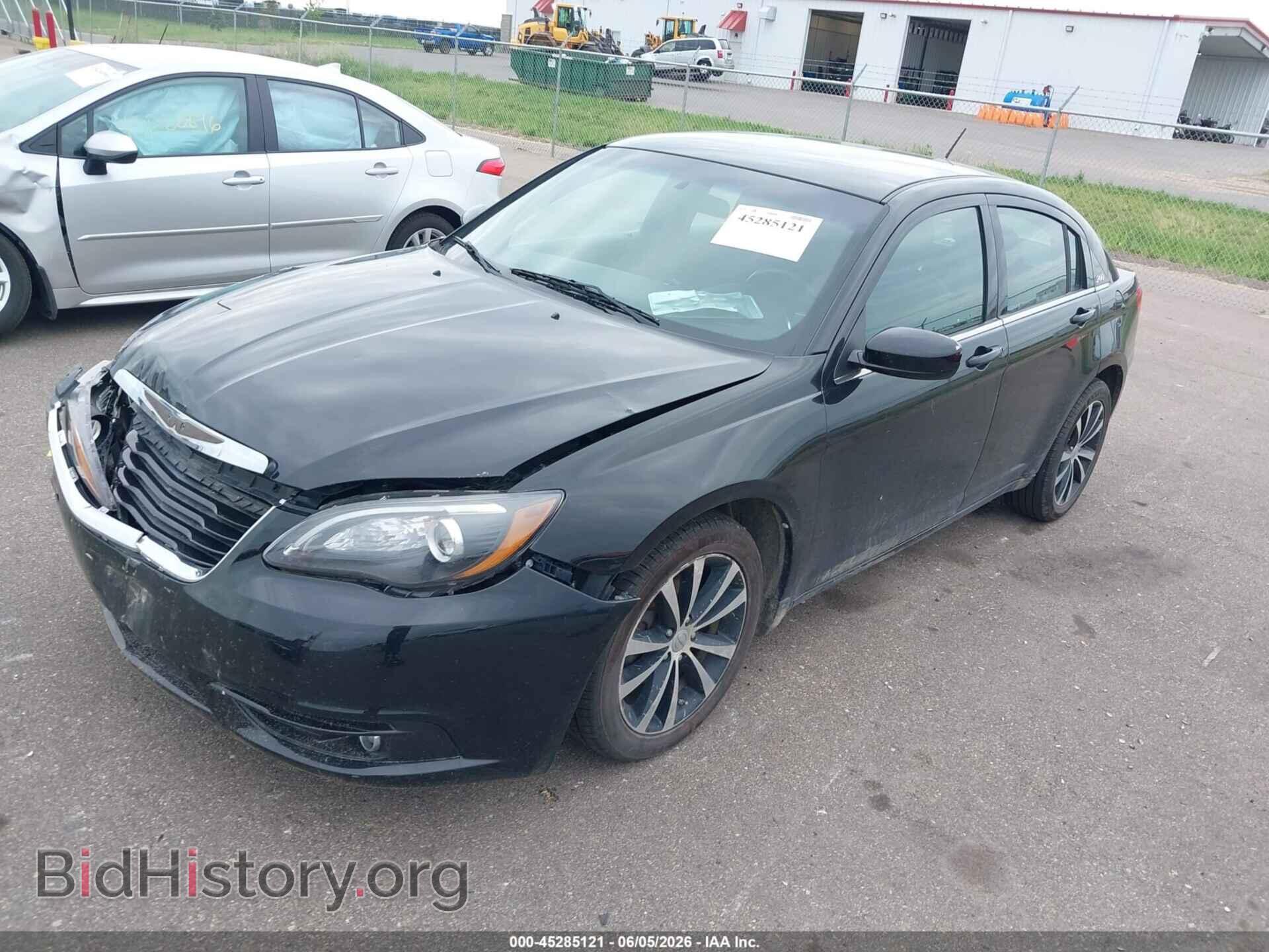 2013 CHRYSLER 200 - VIN: 1C3CCBBB3DN594823 - Photo 2