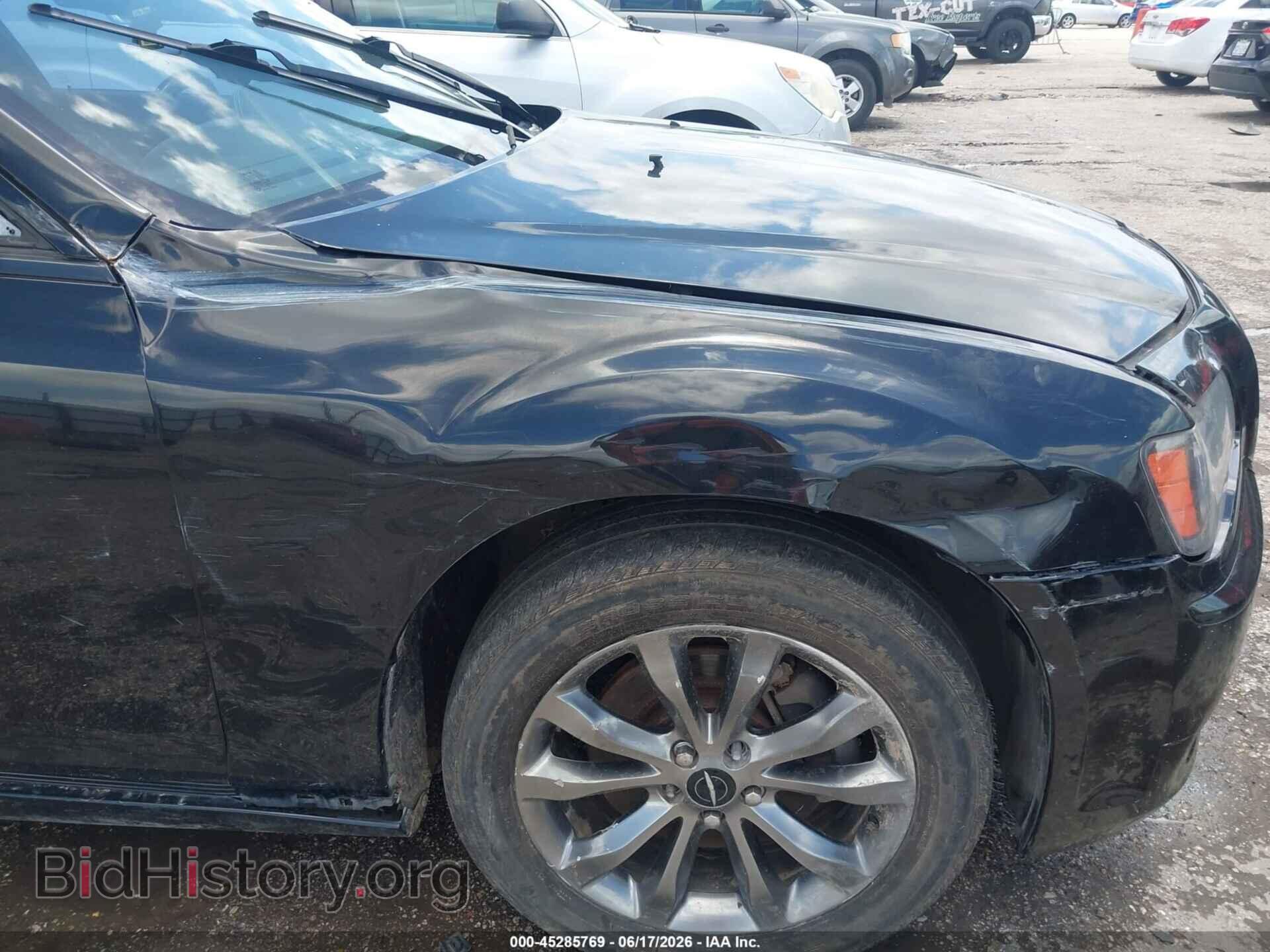 2014 CHRYSLER 300 - VIN: 2C3CCAGG2EH229462 - Photo 18