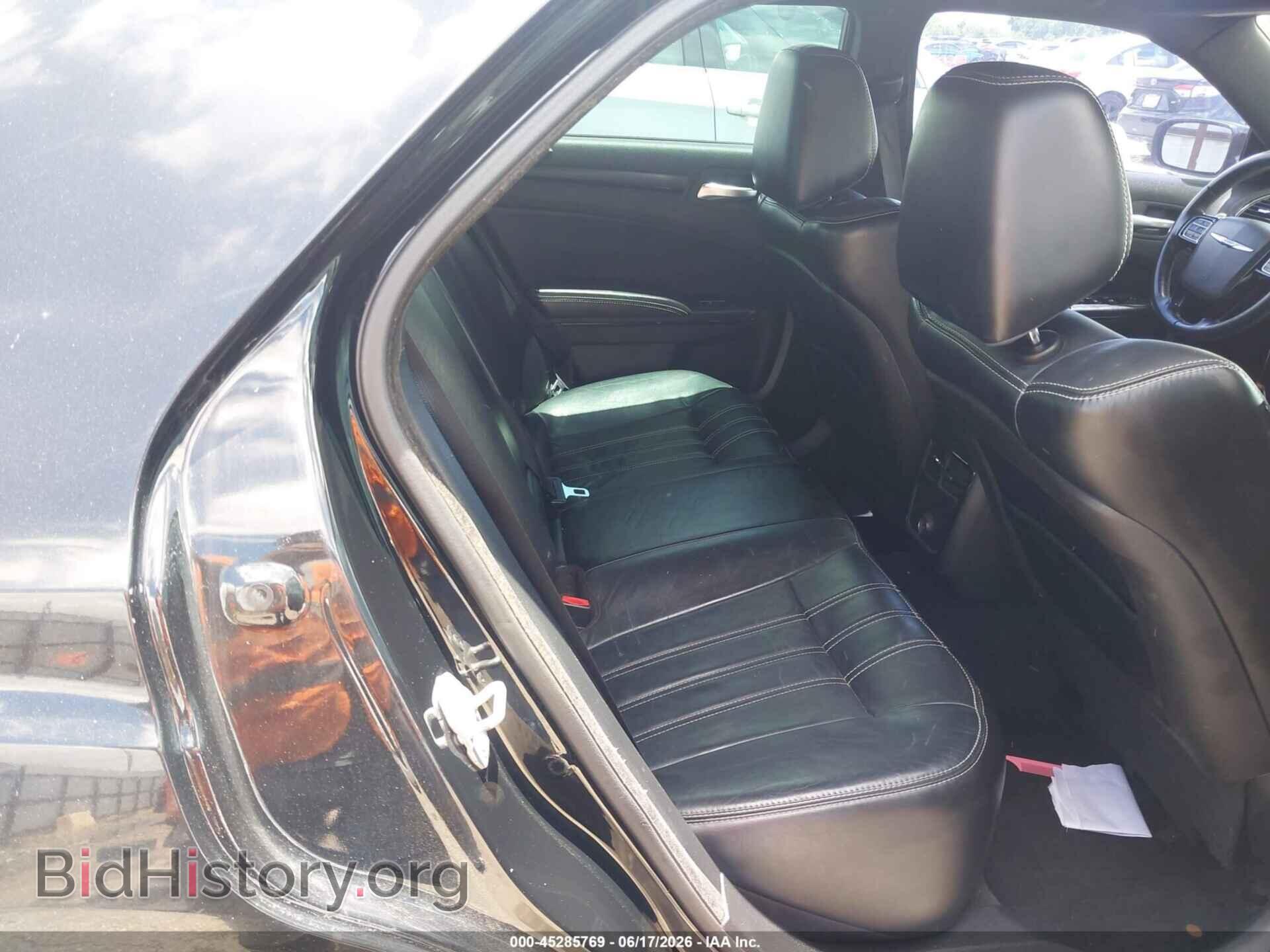 2014 CHRYSLER 300 - VIN: 2C3CCAGG2EH229462 - Photo 8