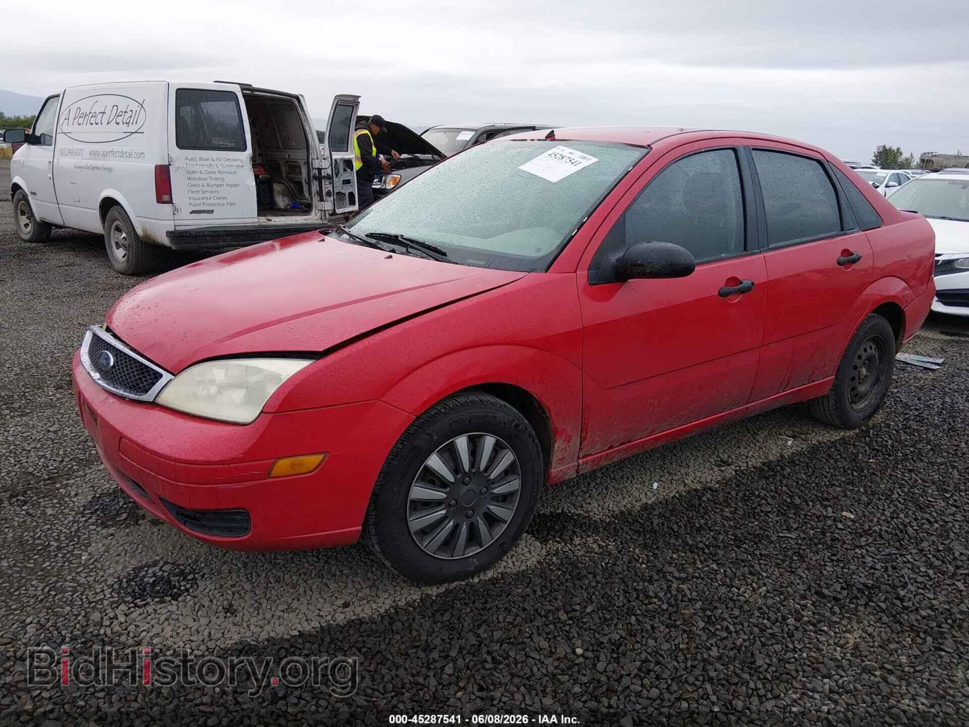 2005 FORD FOCUS - VIN: 1FAFP34N15W266831 - Фото 2