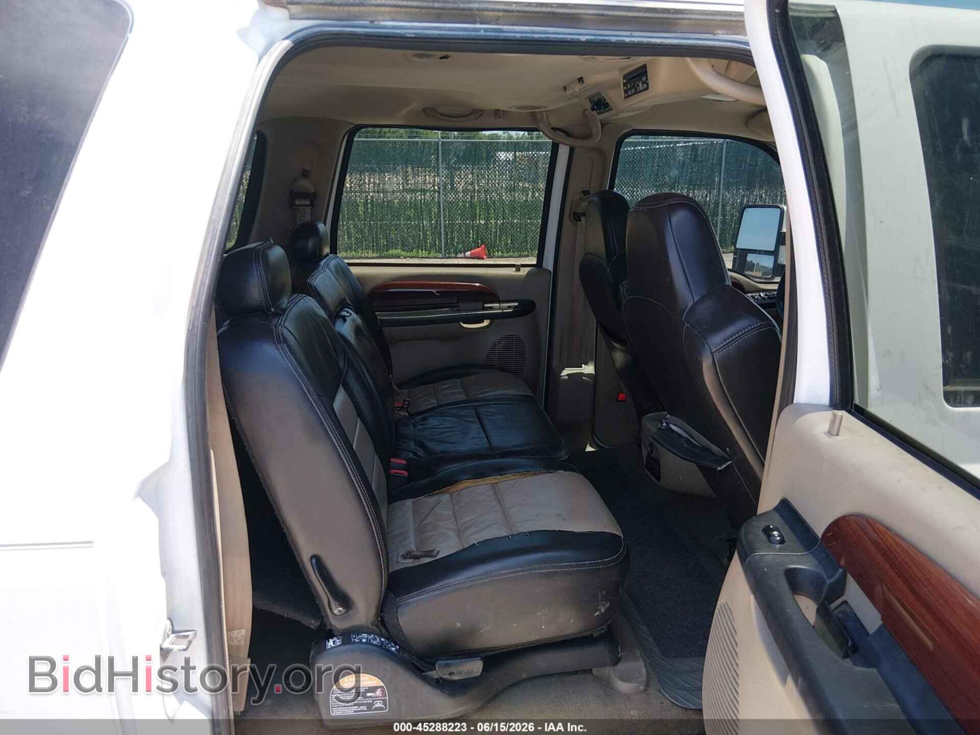 2005 FORD EXCURSION - VIN: 1FMSU45PX5EC33741 - Photo 8