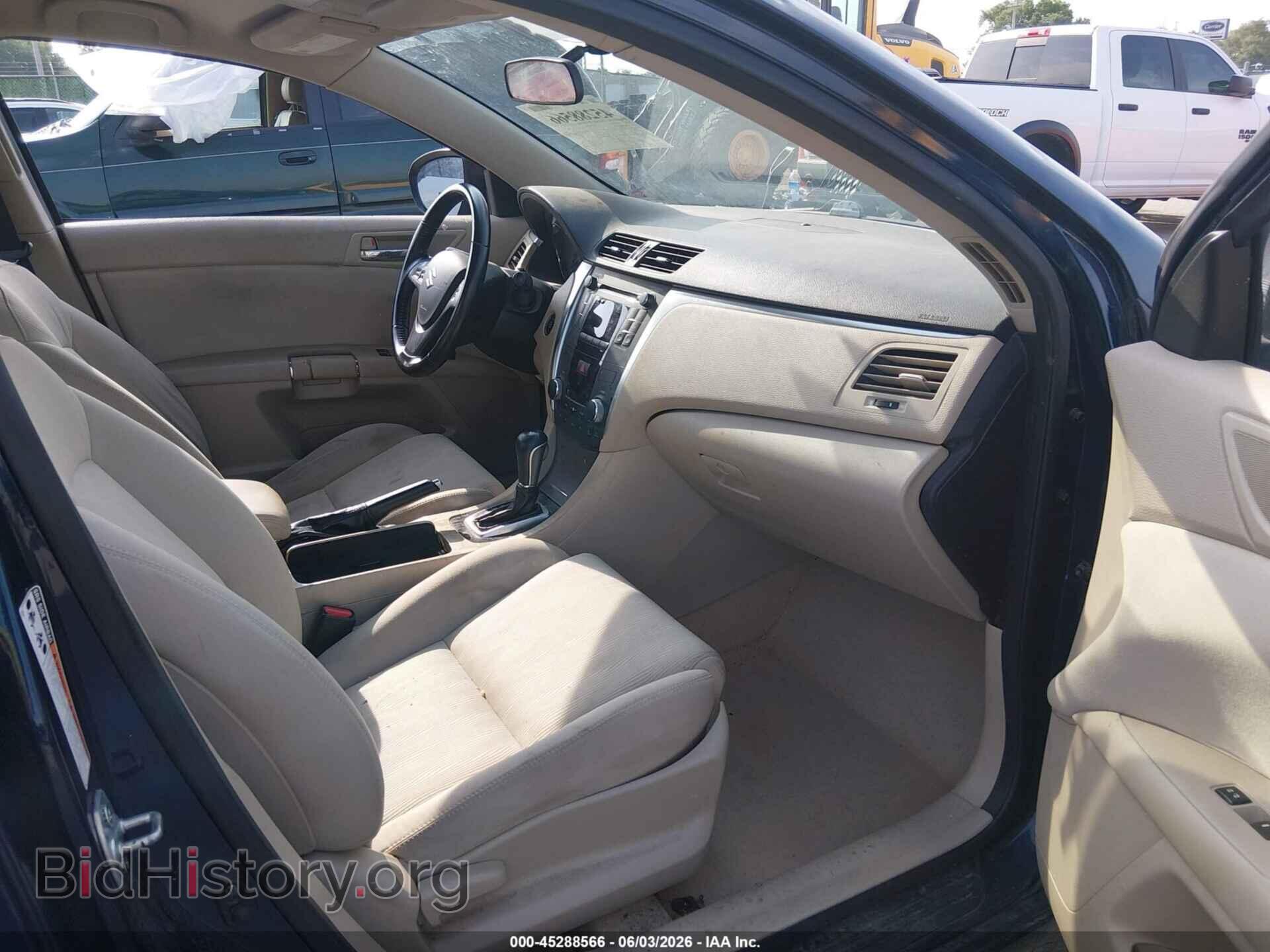 2010 SUZUKI KIZASHI - VIN: JS2RE9A37A6101031 - Photo 5