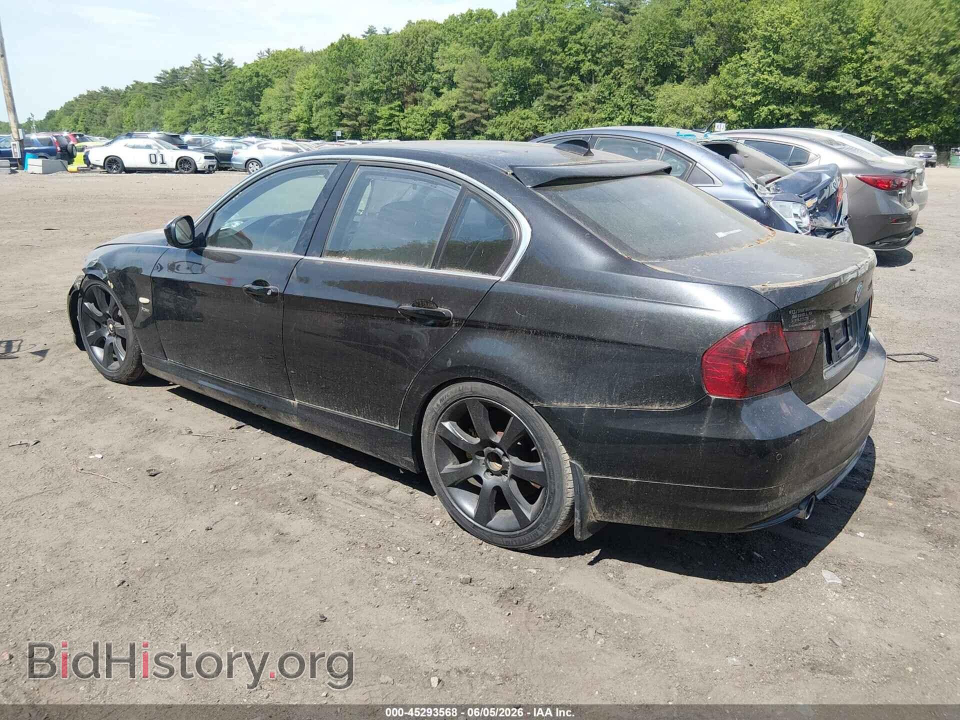 2011 BMW 335I - VIN: WBAPL5C54BA920752 - Фото 3