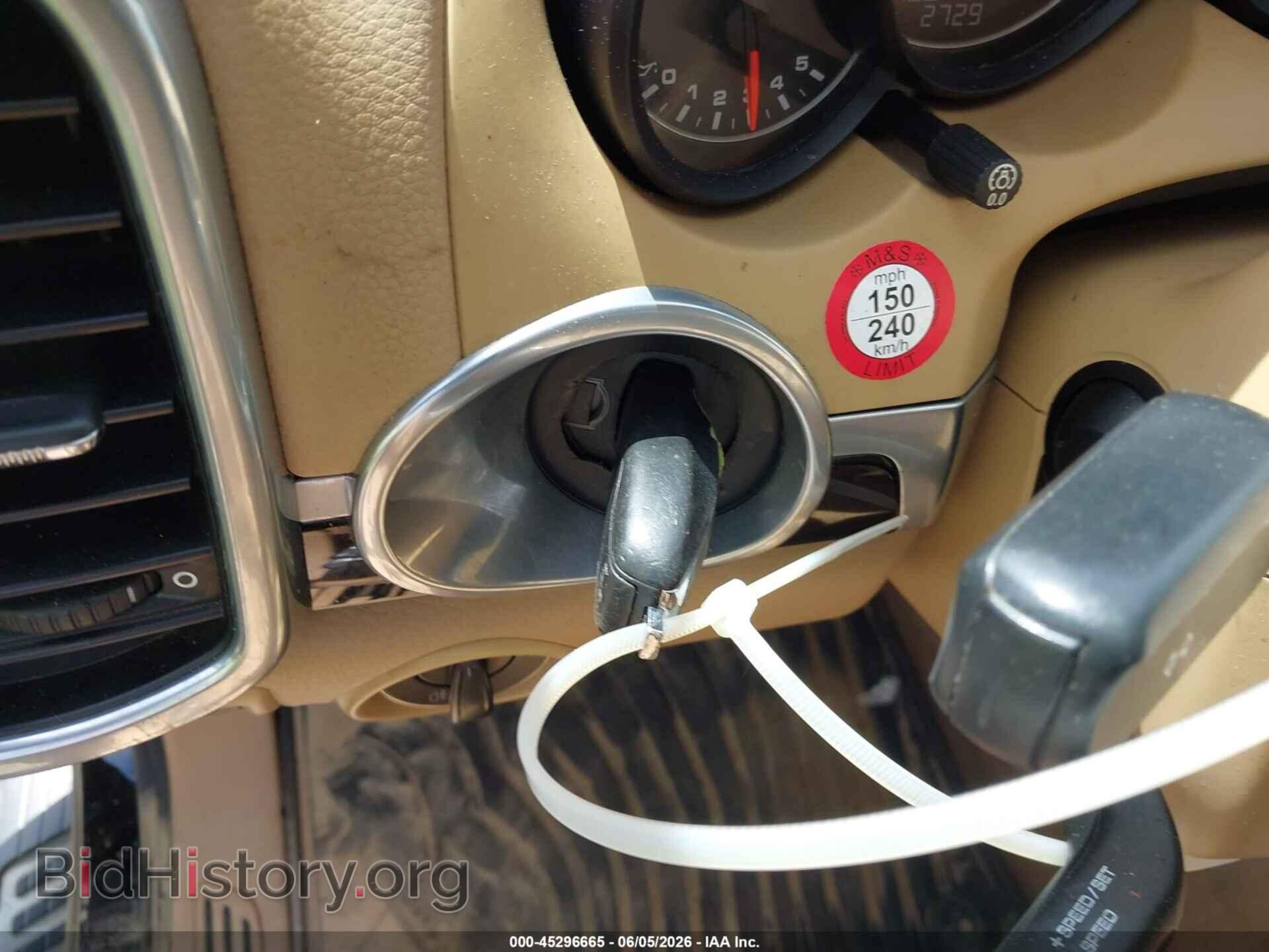 2011 PORSCHE CAYENNE - VIN: WP1AA2A22BLA05486 - Фото 11