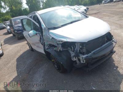 2020 Buick ENCORE AWD Preferred, белый — VIN KL4CJESB7LB342716, IAAI