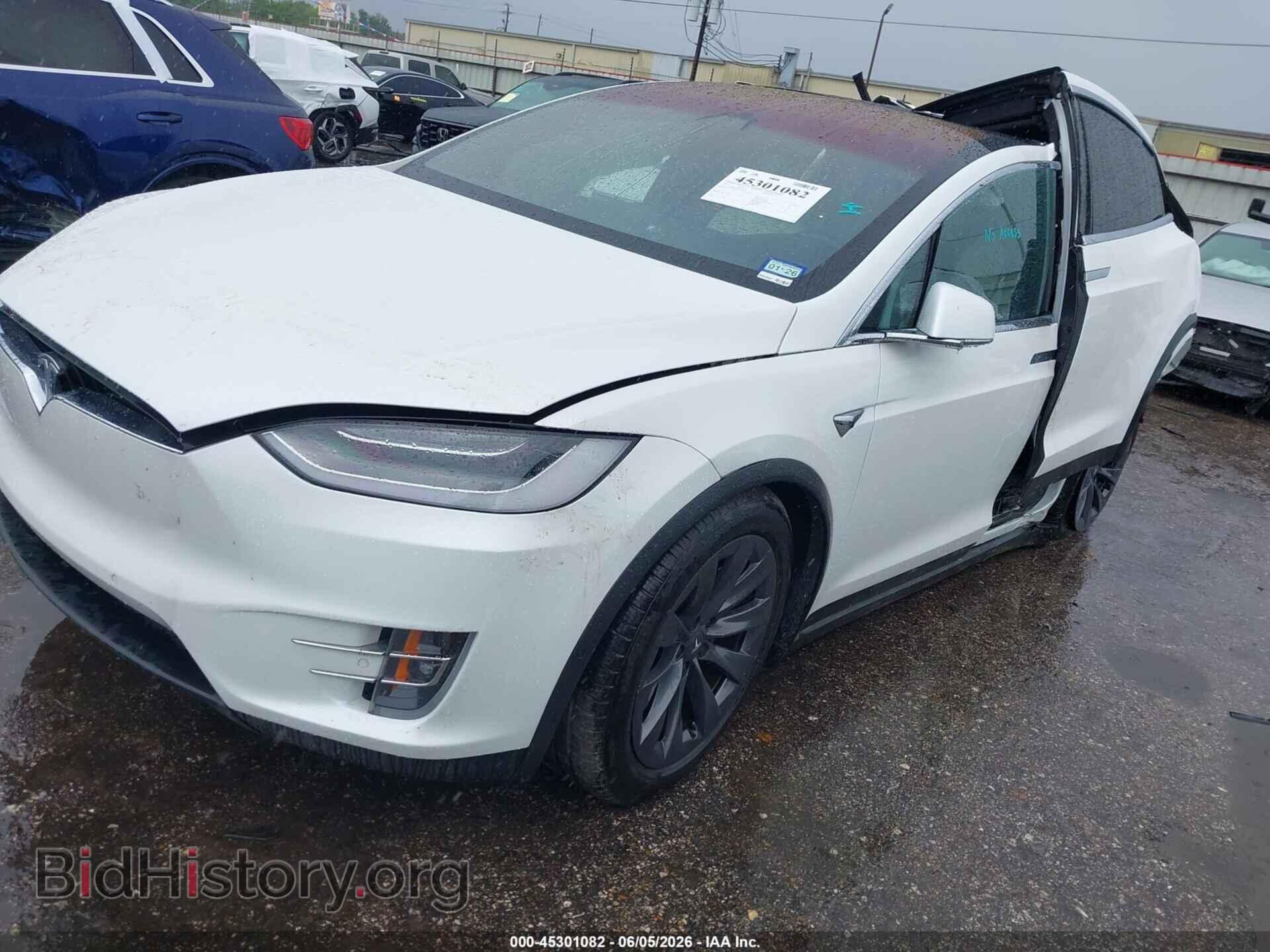 2017 TESLA MODEL X - VIN: 5YJXCBE20HF077069 - Photo 2