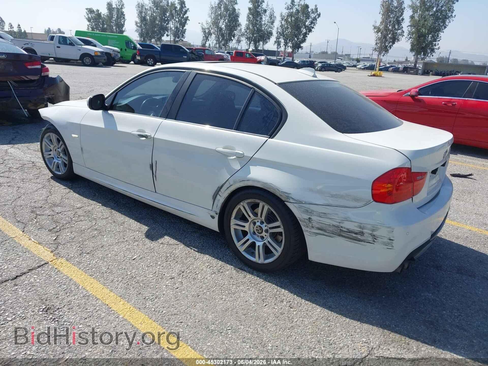 2011 BMW 328I - VIN: WBAPH5C58BF093276 - Фото 3