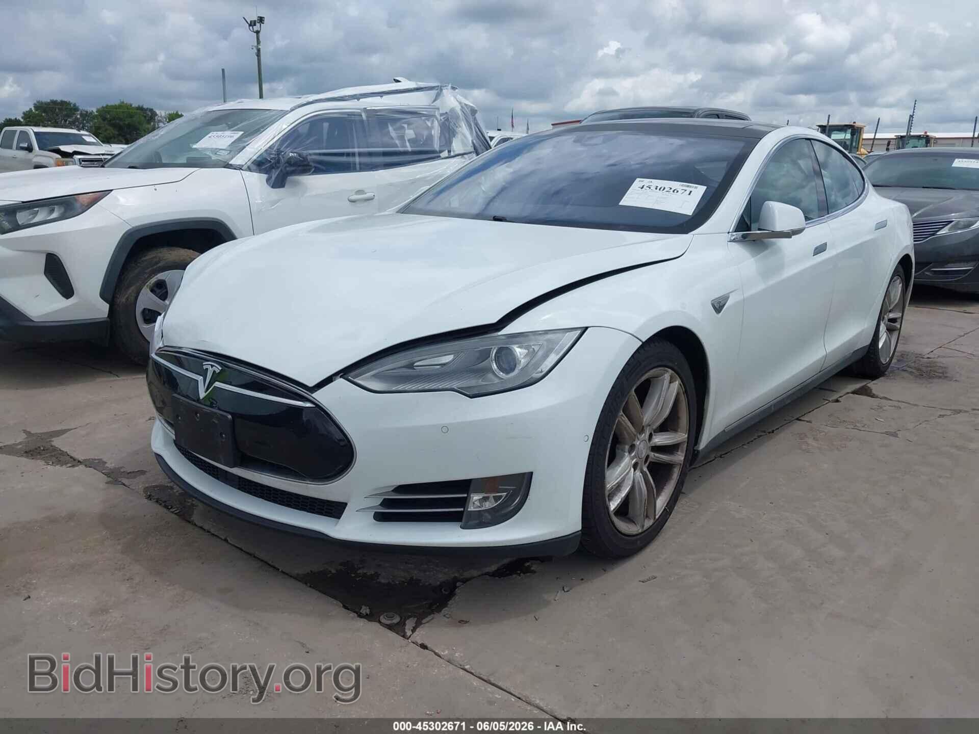 2015 TESLA MODEL S - VIN: 5YJSA1E12FF110670 - Photo 2
