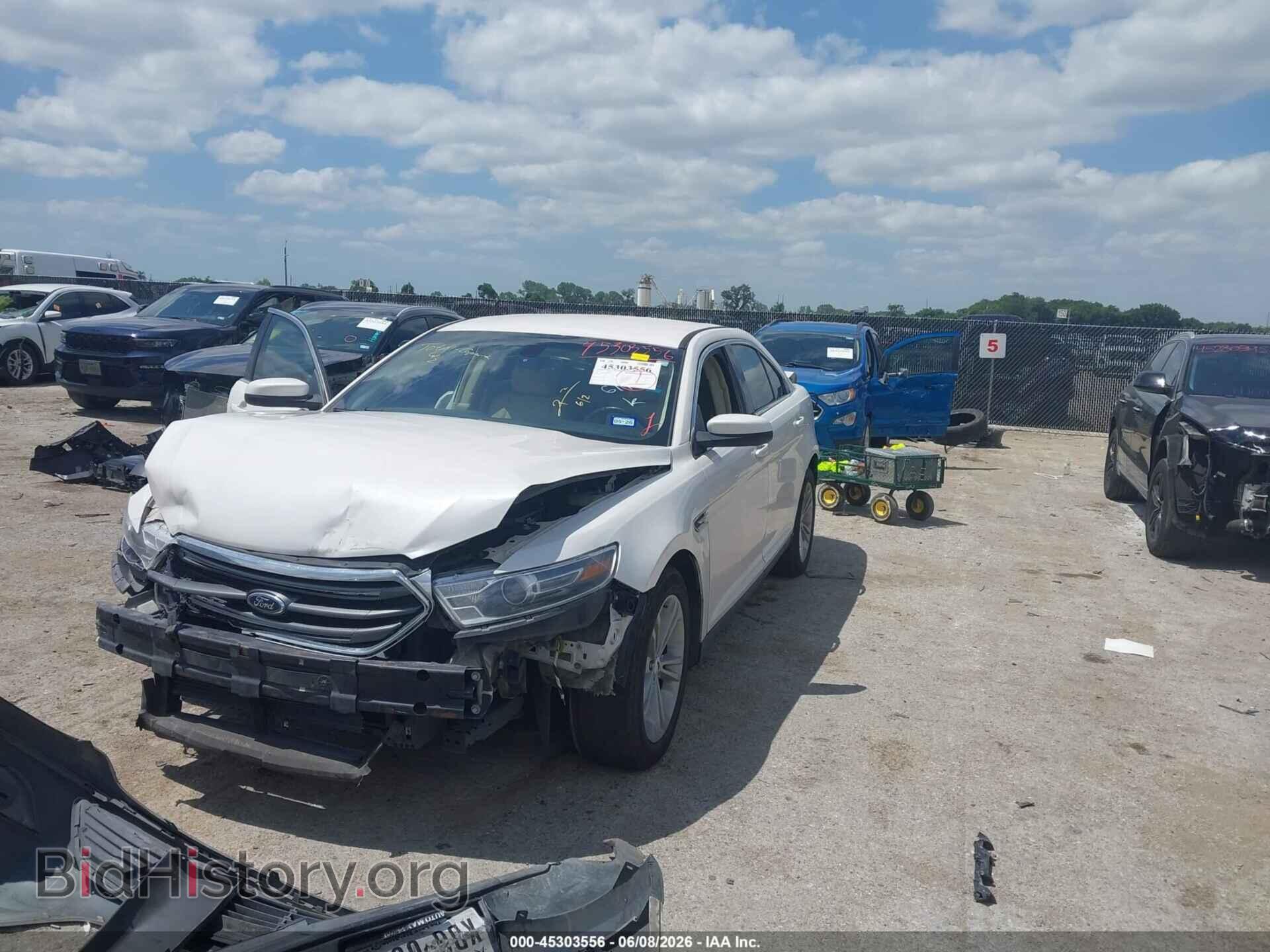 2018 FORD TAURUS - VIN: 1FAHP2E88JG103111 - Фото 2
