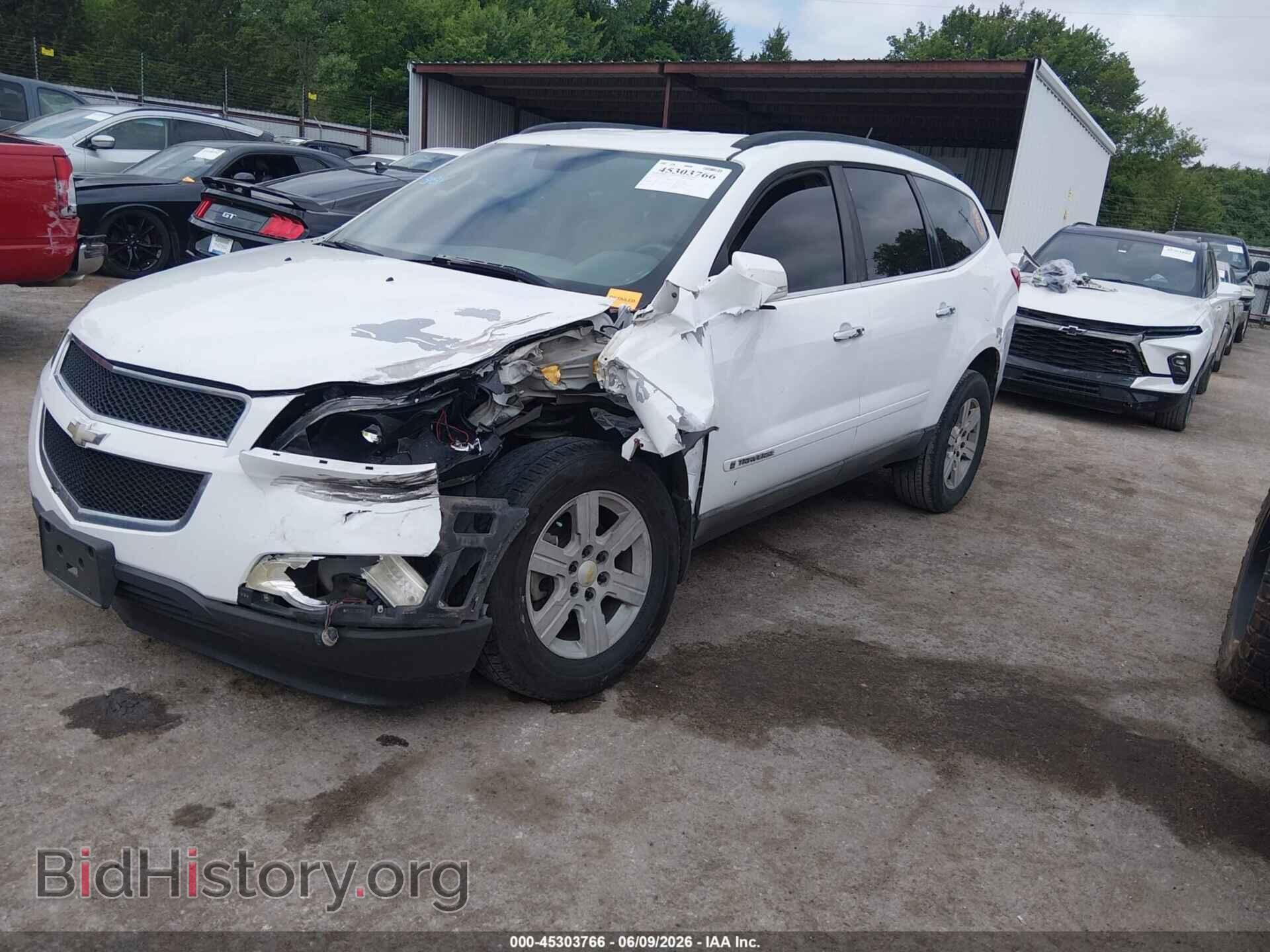 2009 CHEVROLET TRAVERSE - VIN: 1GNER23D09S176268 - Фото 2