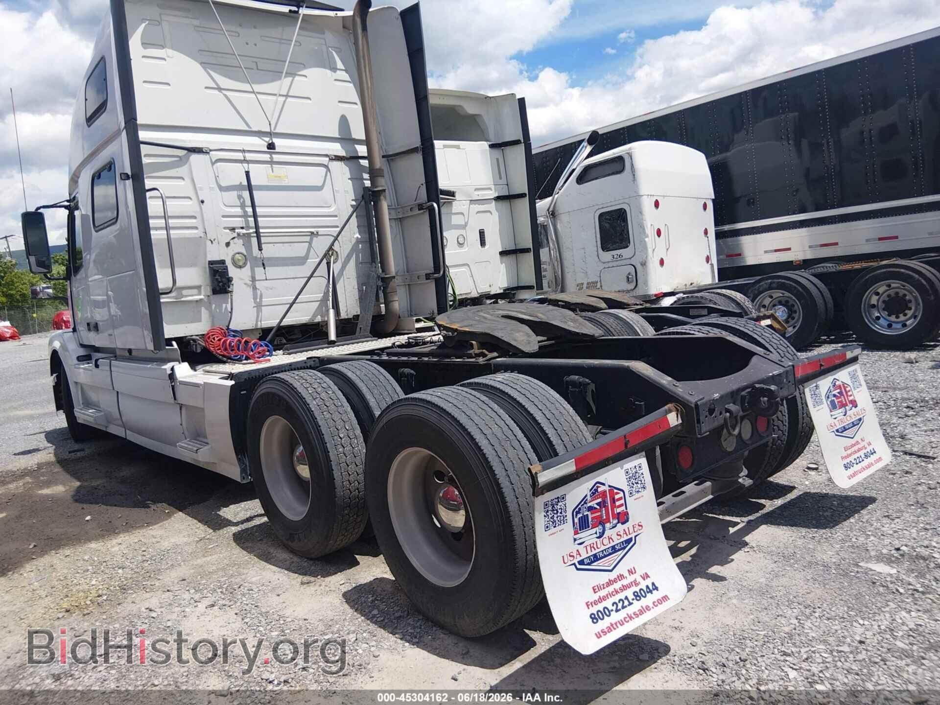 2017 VOLVO VNL - VIN: 4V4NC9TK2HN980719 - Photo 3