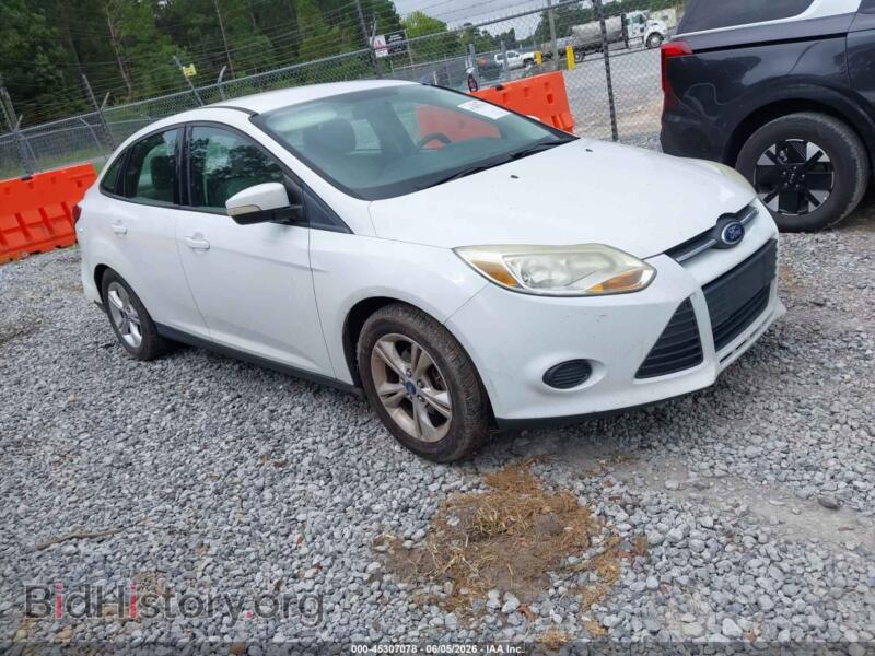 2013 Ford FOCUS SE (VIN 1FADP3F25DL262582) — photo 1 of 15, IAAI, damage: left rear