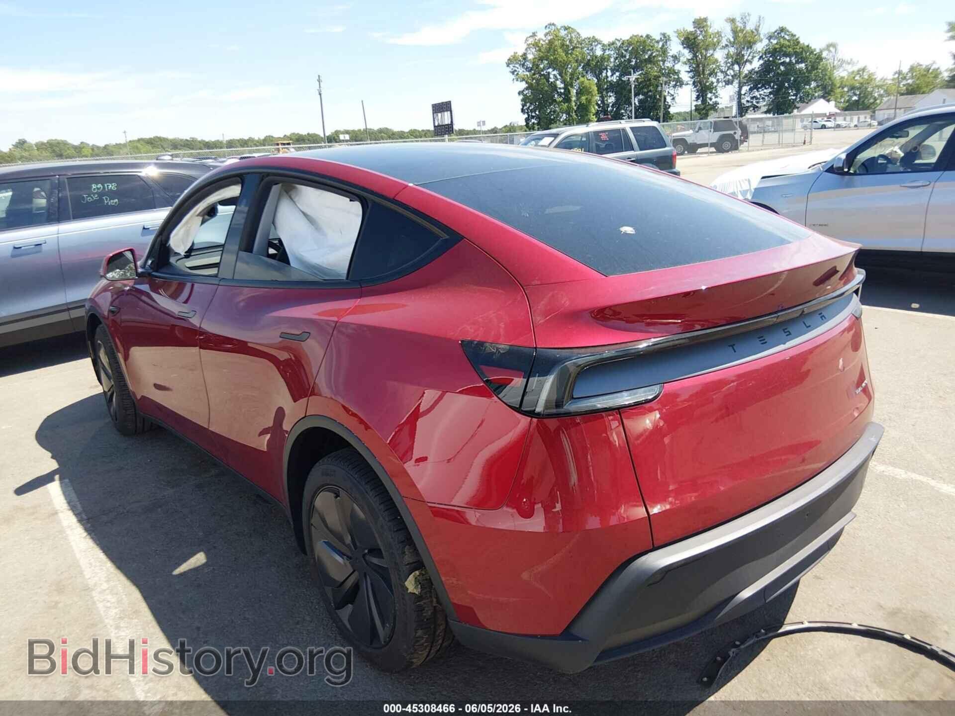 2026 TESLA MODEL Y - VIN: 7SAYGDEE8TA405331 - Фото 3