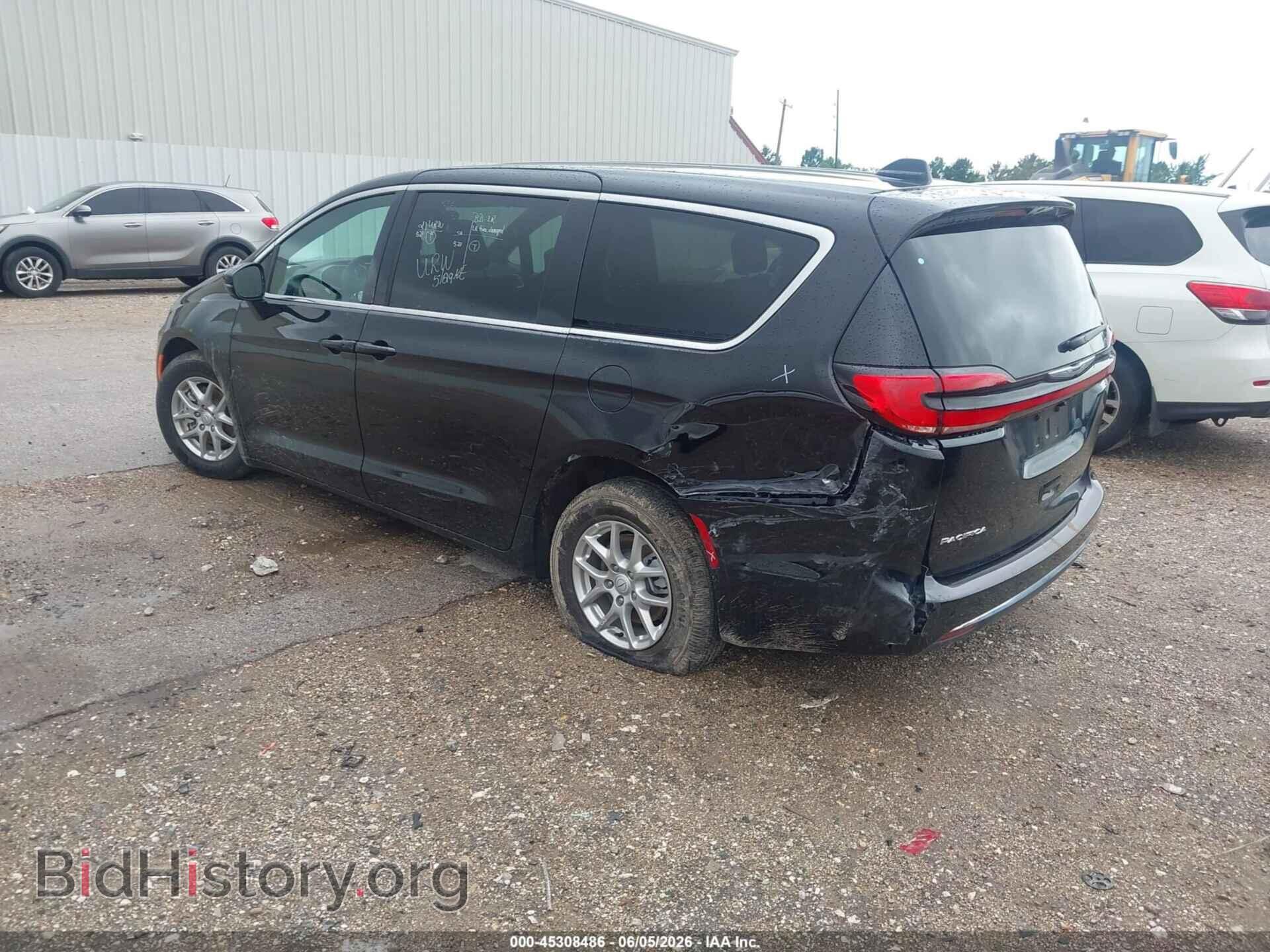 2026 CHRYSLER PACIFICA - VIN: 2C4RC1BGXTR231173 - Photo 3