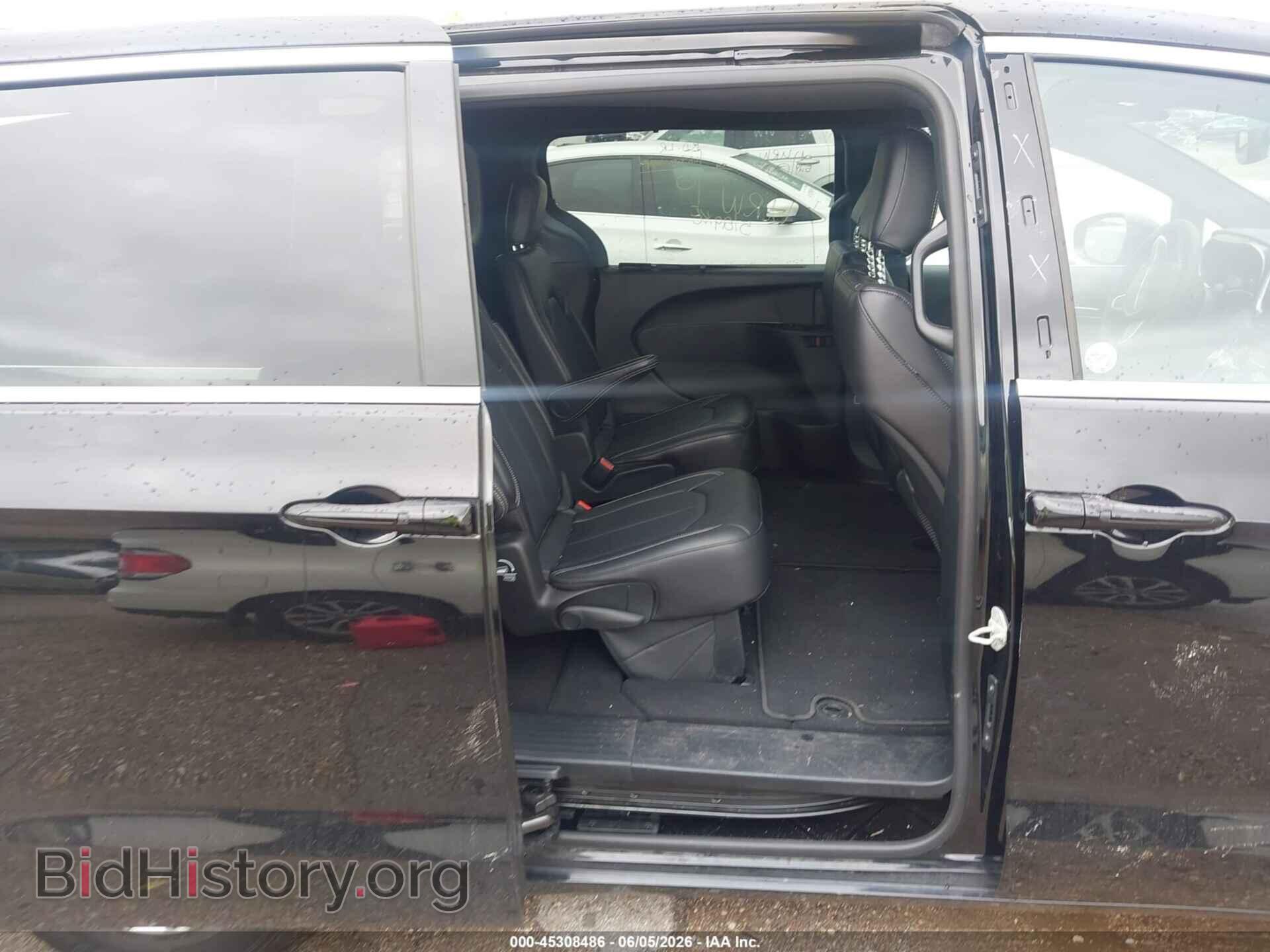 2026 CHRYSLER PACIFICA - VIN: 2C4RC1BGXTR231173 - Photo 8
