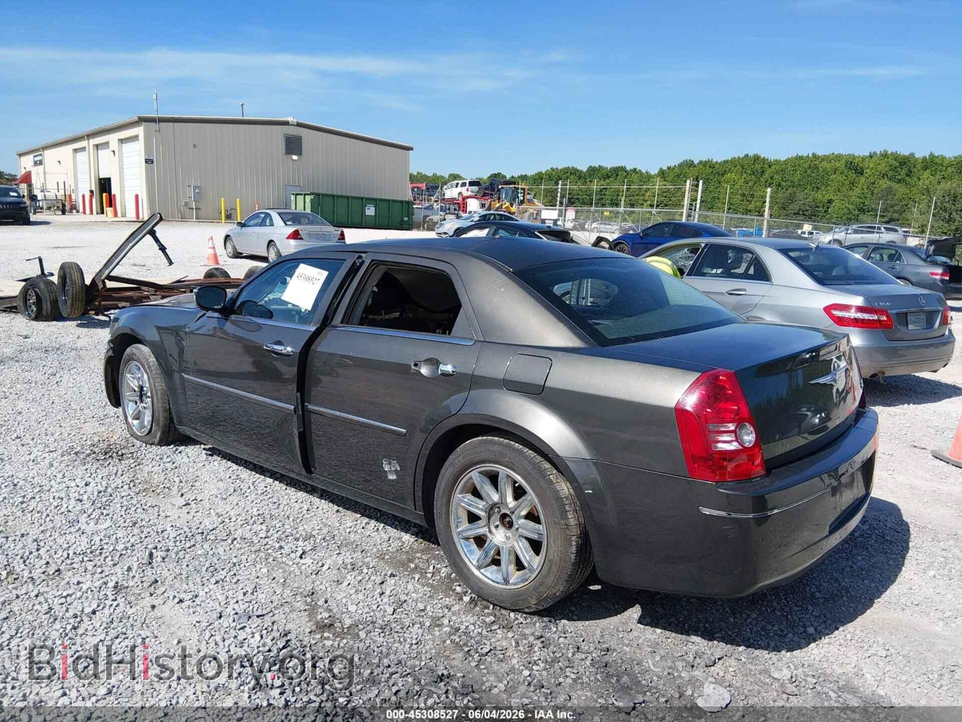 2010 CHRYSLER 300 - VIN: 2C3CA4CD0AH196071 - Фото 3
