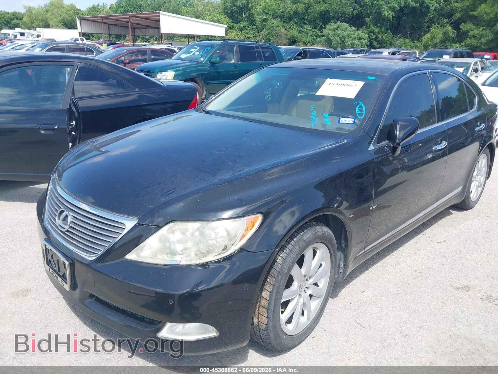 2008 LEXUS LS 460 - VIN: JTHBL46F685078749 - Photo 2