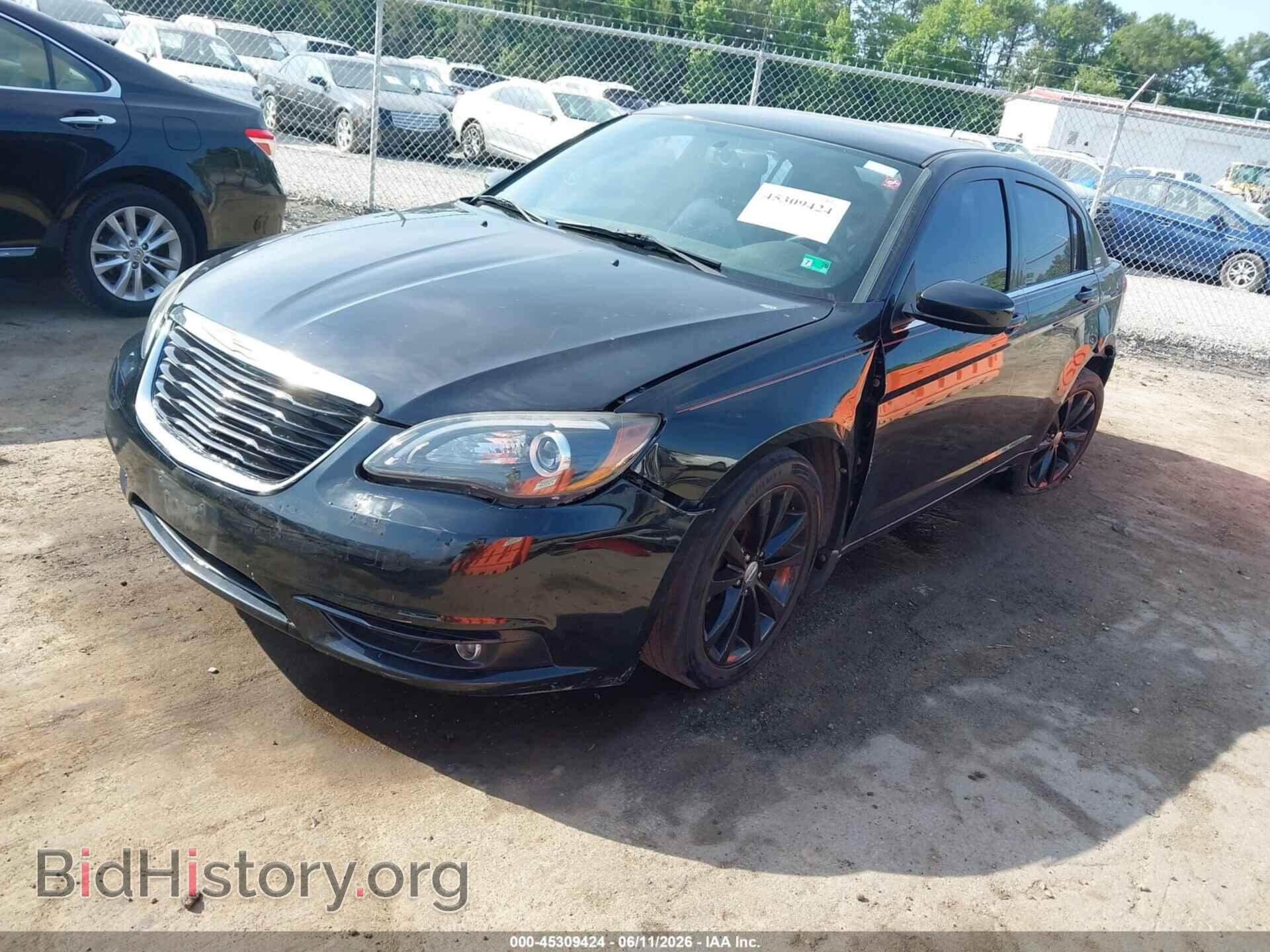2013 CHRYSLER 200 - VIN: 1C3CCBCG6DN650344 - Фото 2
