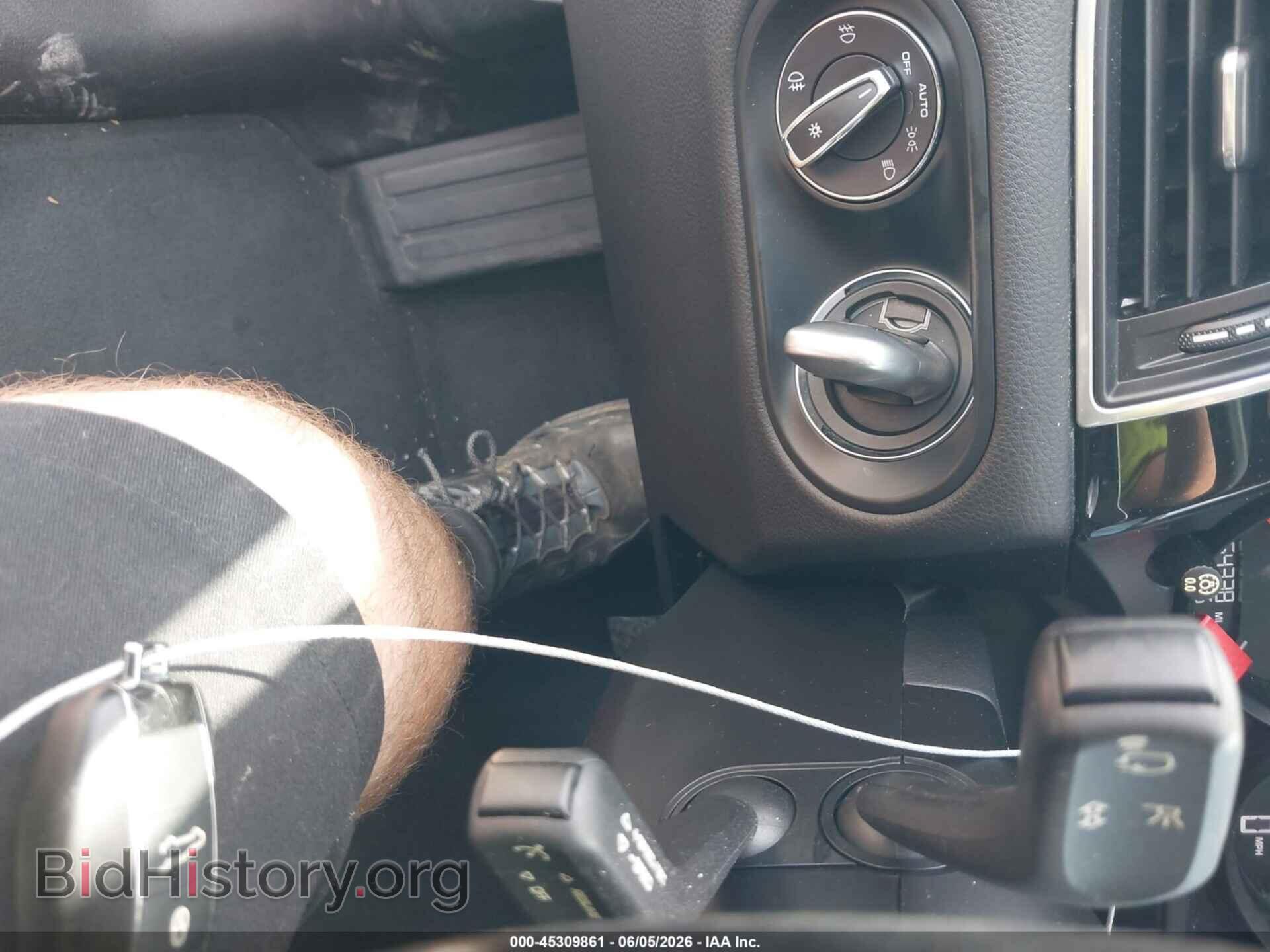 2018 PORSCHE MACAN - VIN: WP1AA2A51JLB16880 - Photo 11