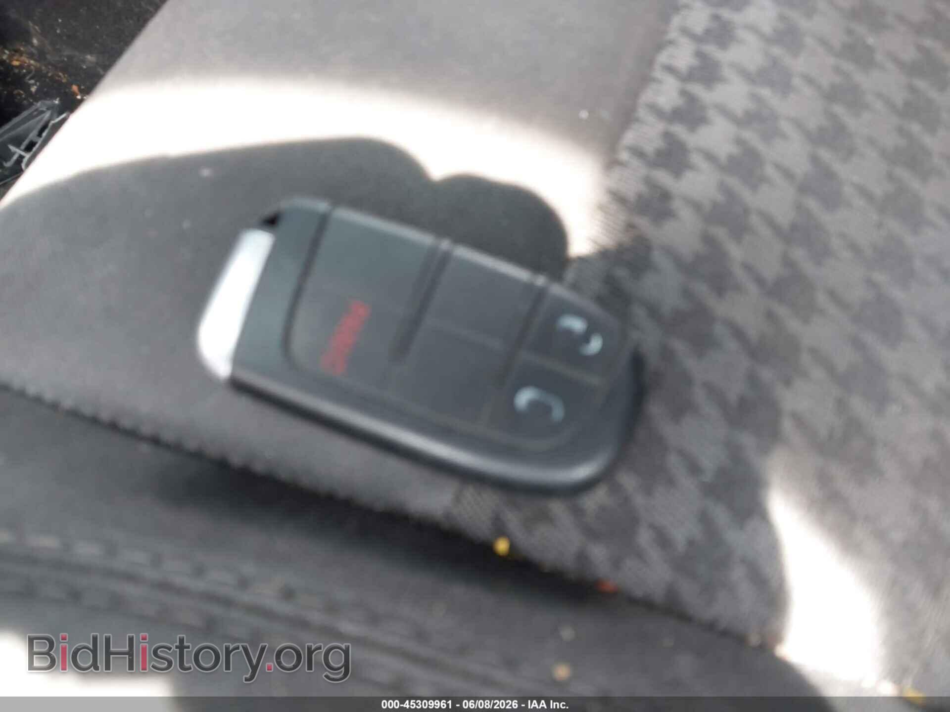 2019 DODGE CHALLENGER - VIN: 2C3CDZAG3KH616215 - Photo 11