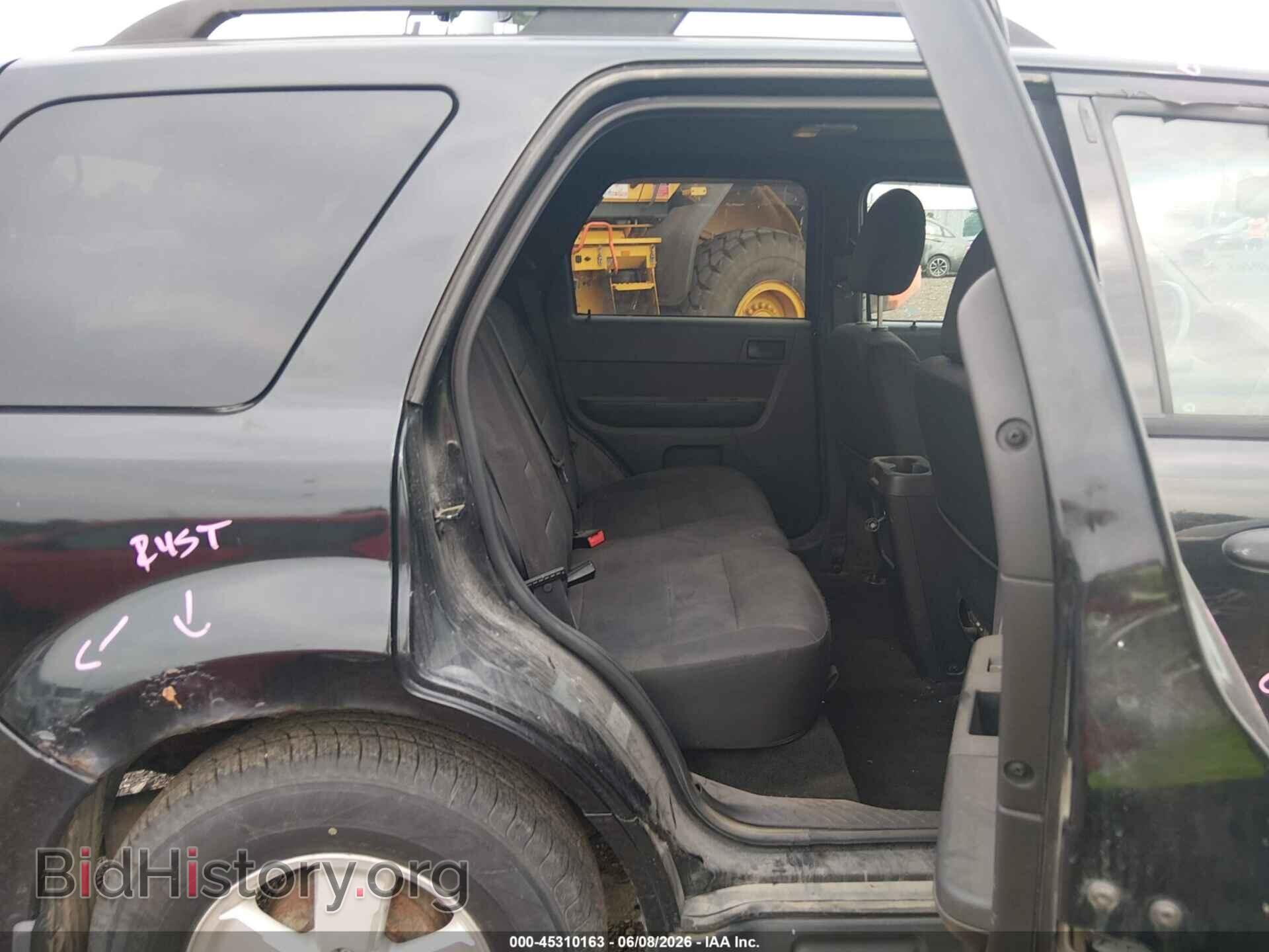 2011 FORD ESCAPE - VIN: 1FMCU9DG4BKA67183 - Фото 8