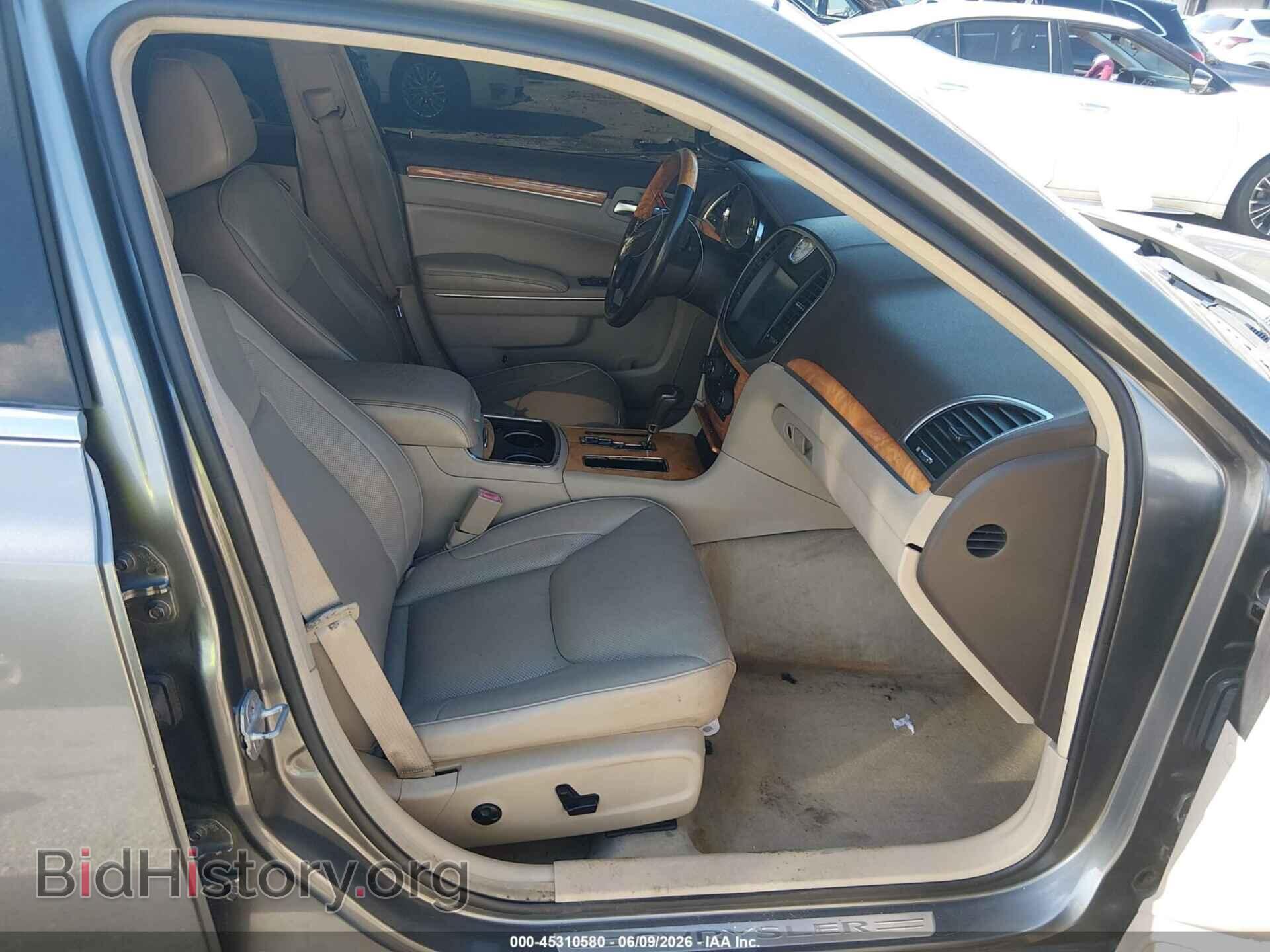 2012 CHRYSLER 300C - VIN: 2C3CCAET8CH109002 - Photo 5