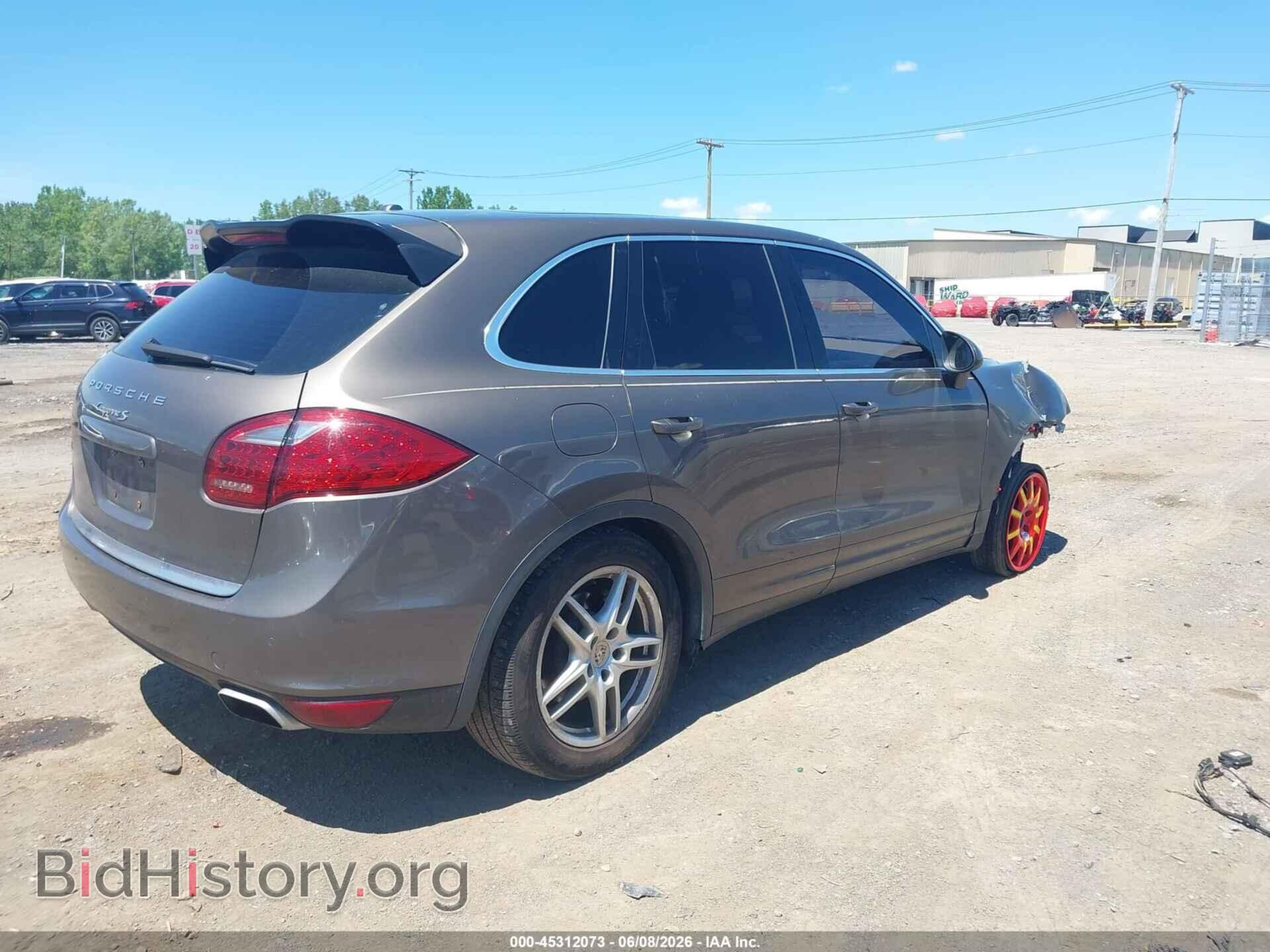 2013 PORSCHE CAYENNE - VIN: WP1AB2A21DLA80504 - Photo 4