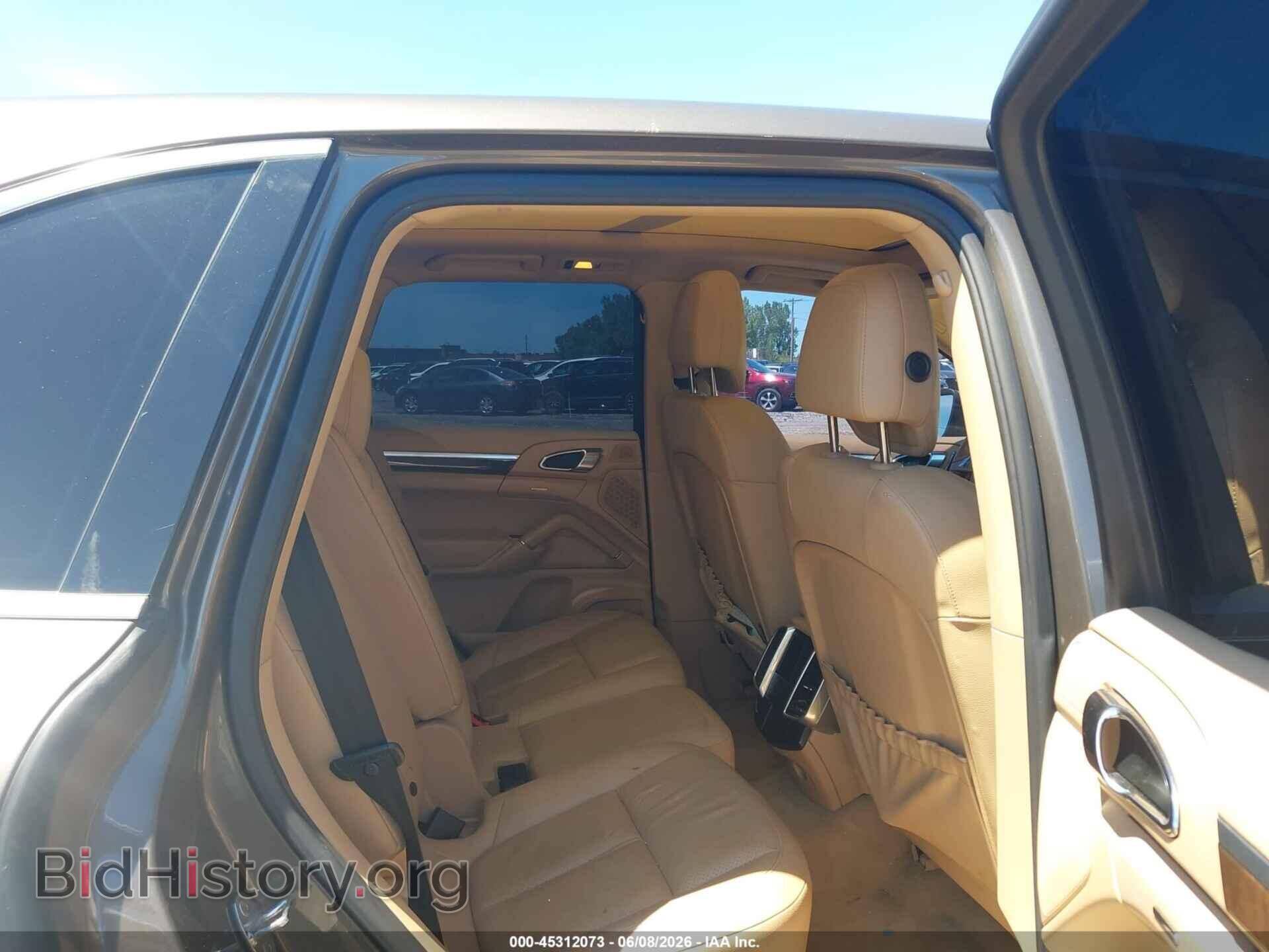 2013 PORSCHE CAYENNE - VIN: WP1AB2A21DLA80504 - Photo 8