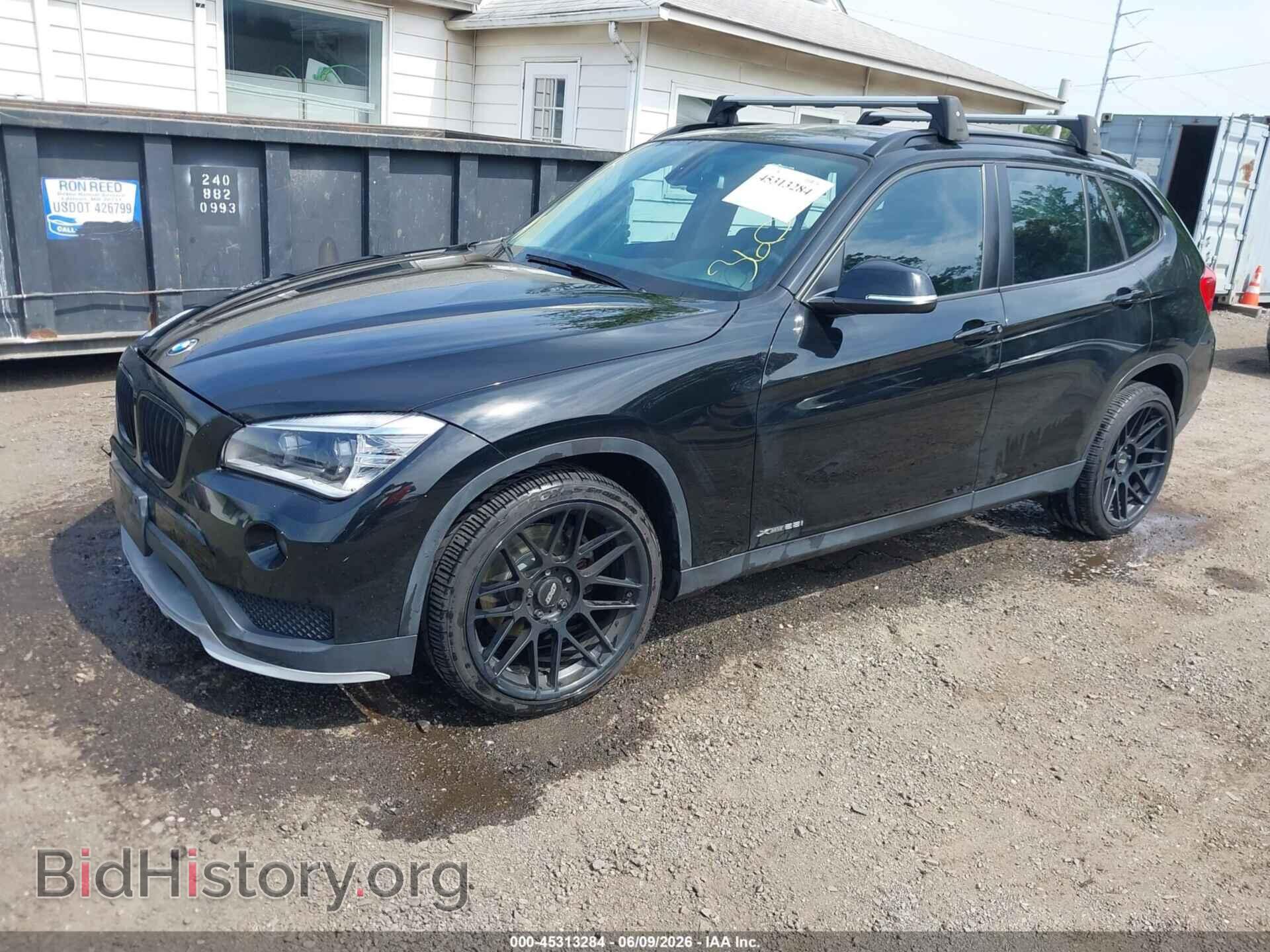 2015 BMW X1 - VIN: WBAVL1C50FVY38645 - Фото 2