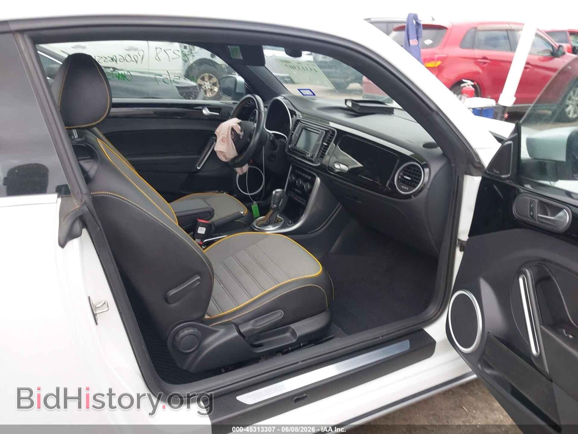 2017 VOLKSWAGEN BEETLE - VIN: 3VWS17AT4HM624932 - Фото 5