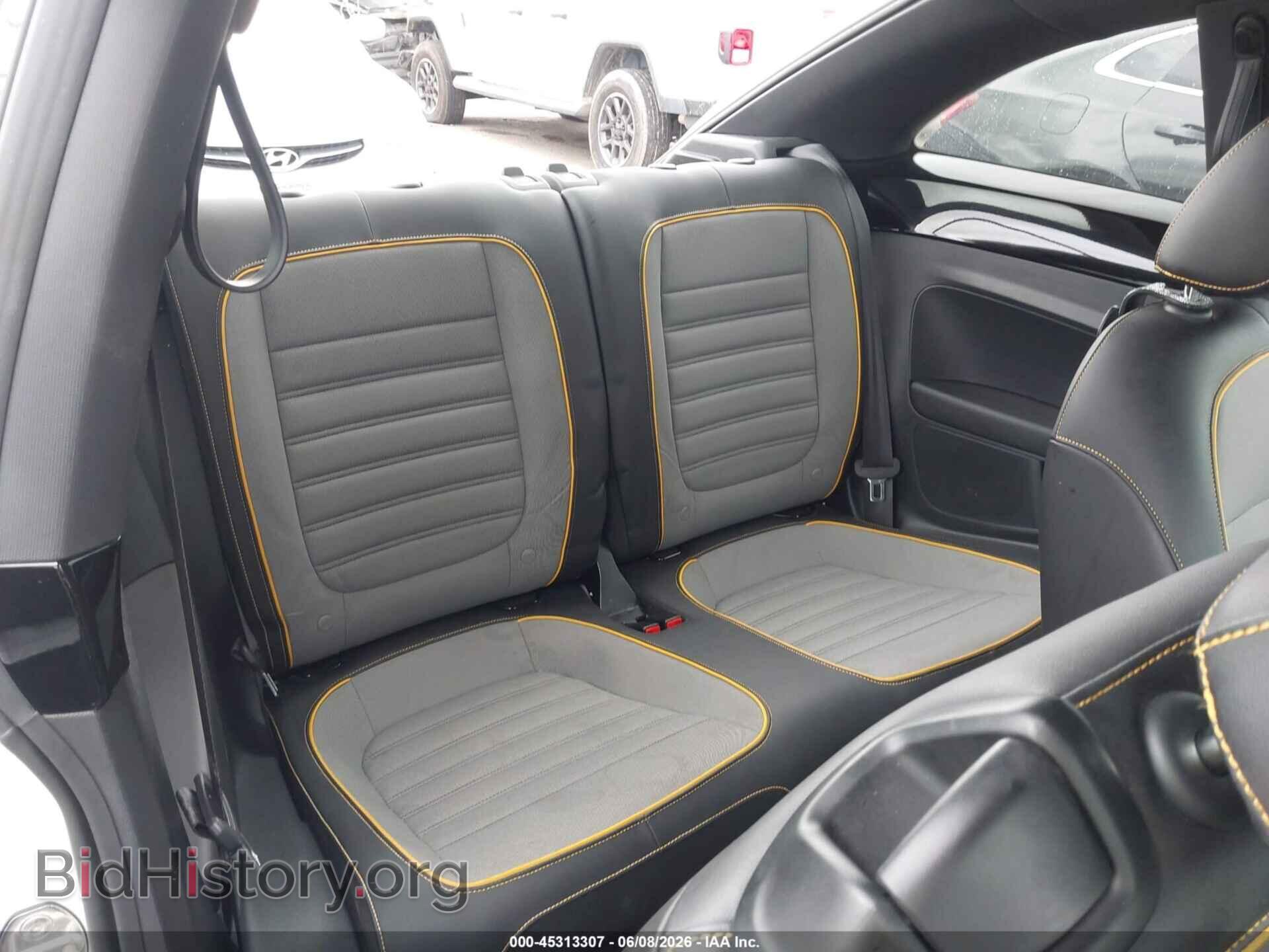 2017 VOLKSWAGEN BEETLE - VIN: 3VWS17AT4HM624932 - Фото 8
