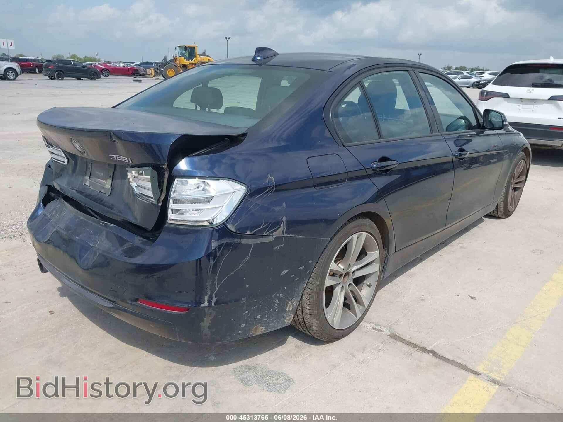 2012 BMW 328I - VIN: WBA3A5C53CF349571 - Photo 4