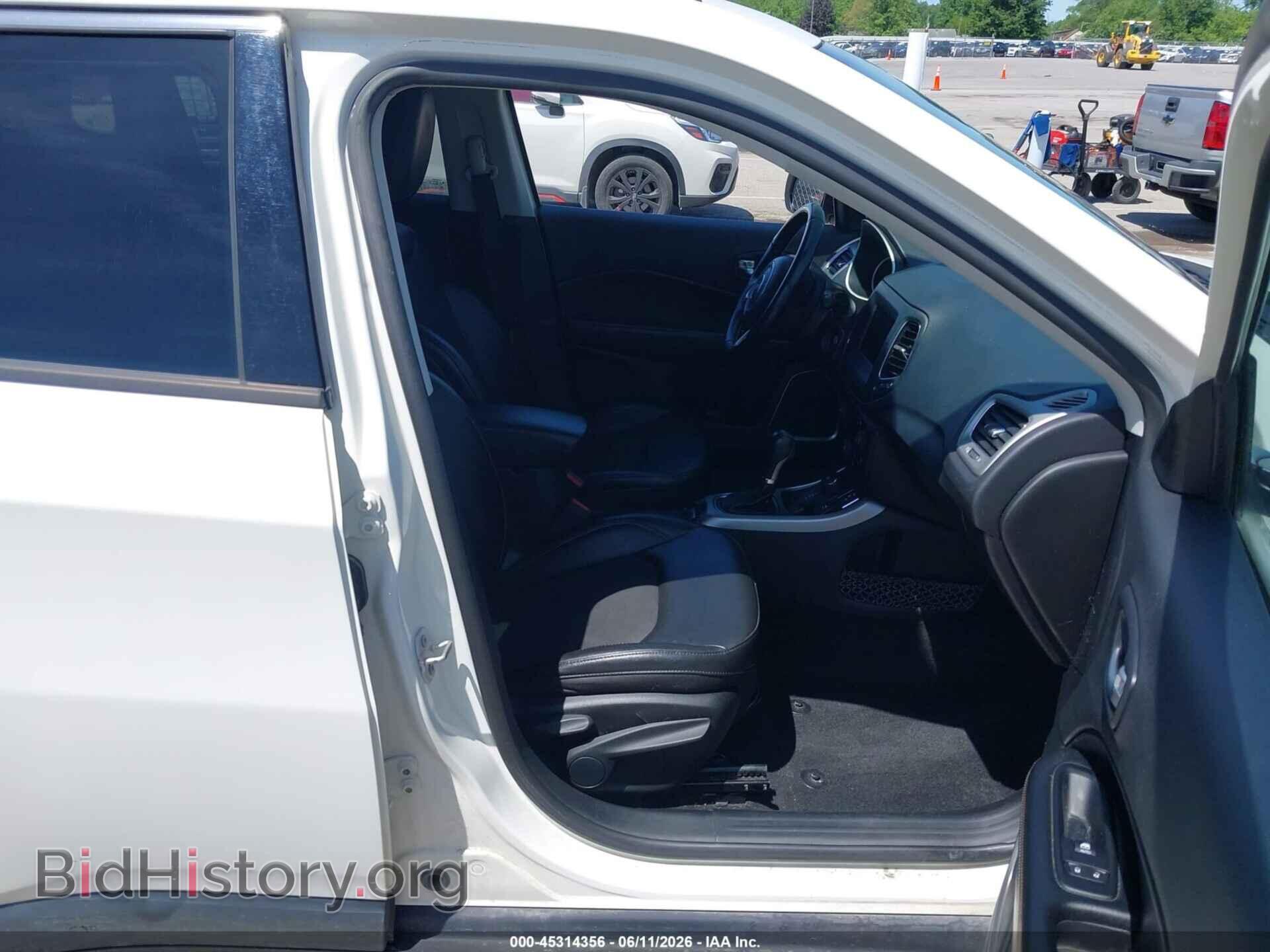 2020 JEEP COMPASS - VIN: 3C4NJDBB1LT143233 - Photo 5