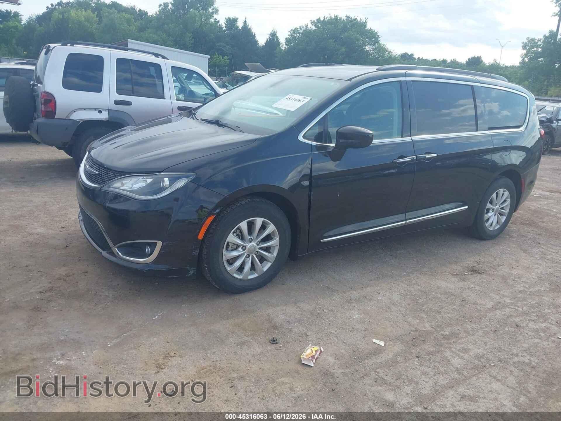 2017 CHRYSLER PACIFICA - VIN: 2C4RC1BG7HR702333 - Photo 2